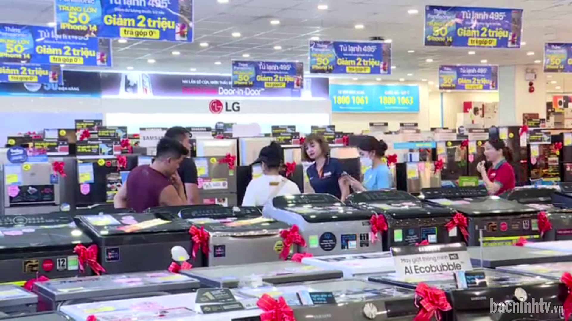 Thương mại dịch vụ giữ vững đà tăng trưởng