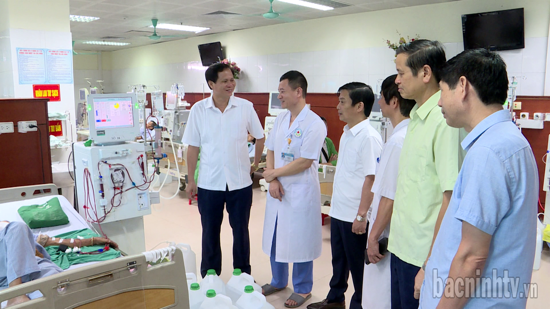 Ban Văn hóa – Xã hội giám sát công tác quản lý, hoạt động khám chữa bệnh