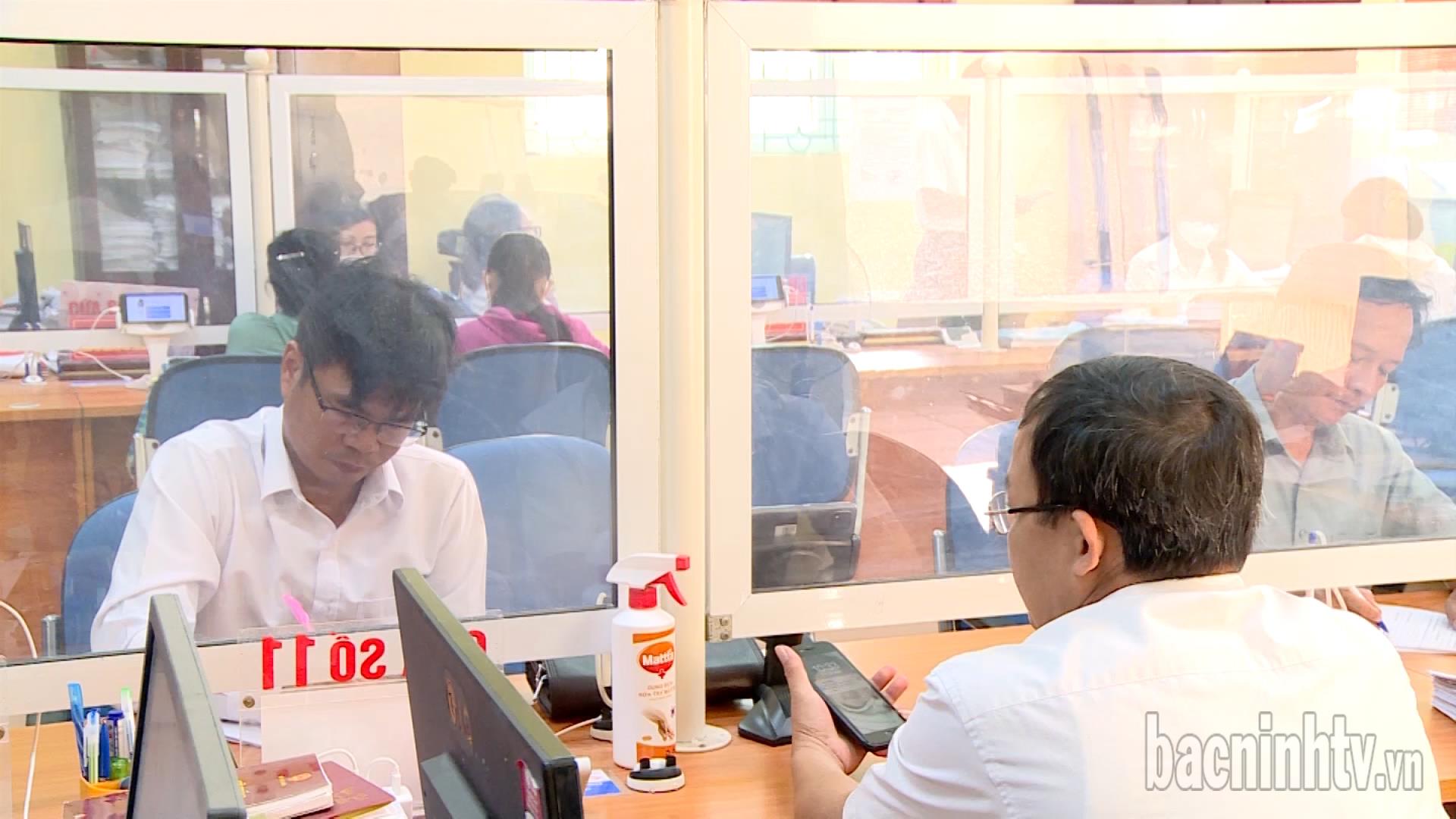 Tỷ lệ thanh toán trực tuyến trong giải quyết thủ tục hành chính tại cấp tỉnh đạt 79,06%, cấp huyện đạt 65,59%