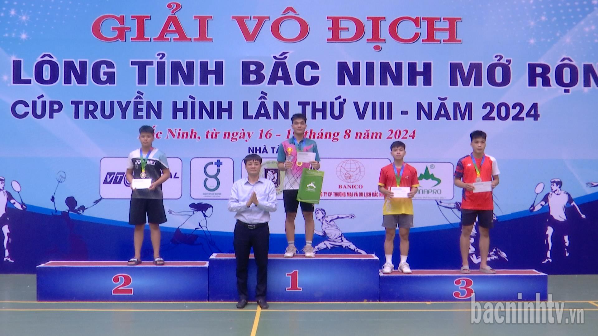 Trao 19 bộ huy chương sau 2 ngày thi đấu Giải Vô địch Cầu lông tỉnh Bắc Ninh mở rộng Cúp Truyền hình lần thứ VIII