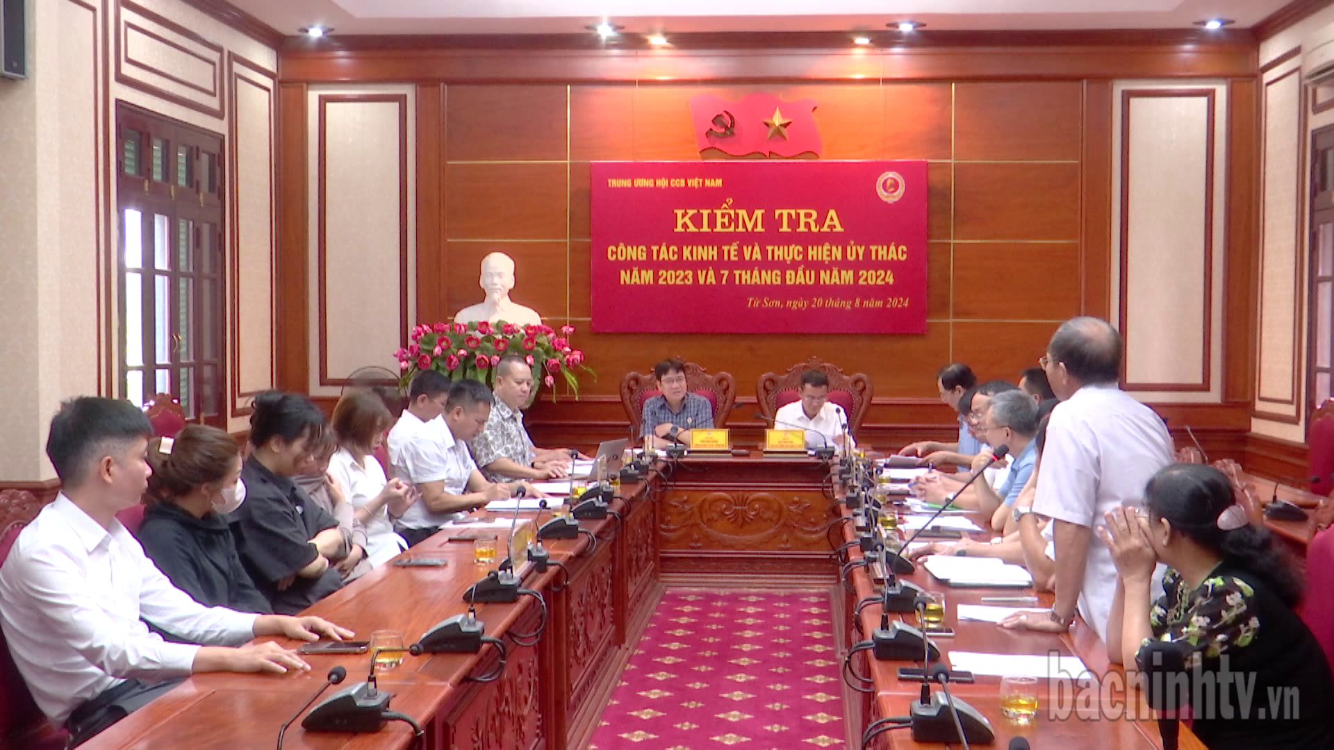 Kiểm tra công tác kinh tế và thực hiện ủy thác tại TP Từ Sơn