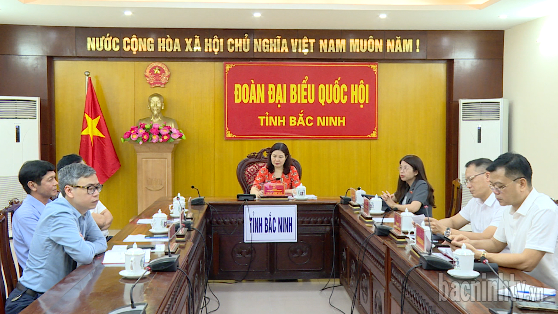 Hoạt động chất vấn tại phiên họp thứ 36 của Uỷ ban Thường vụ Quốc hội