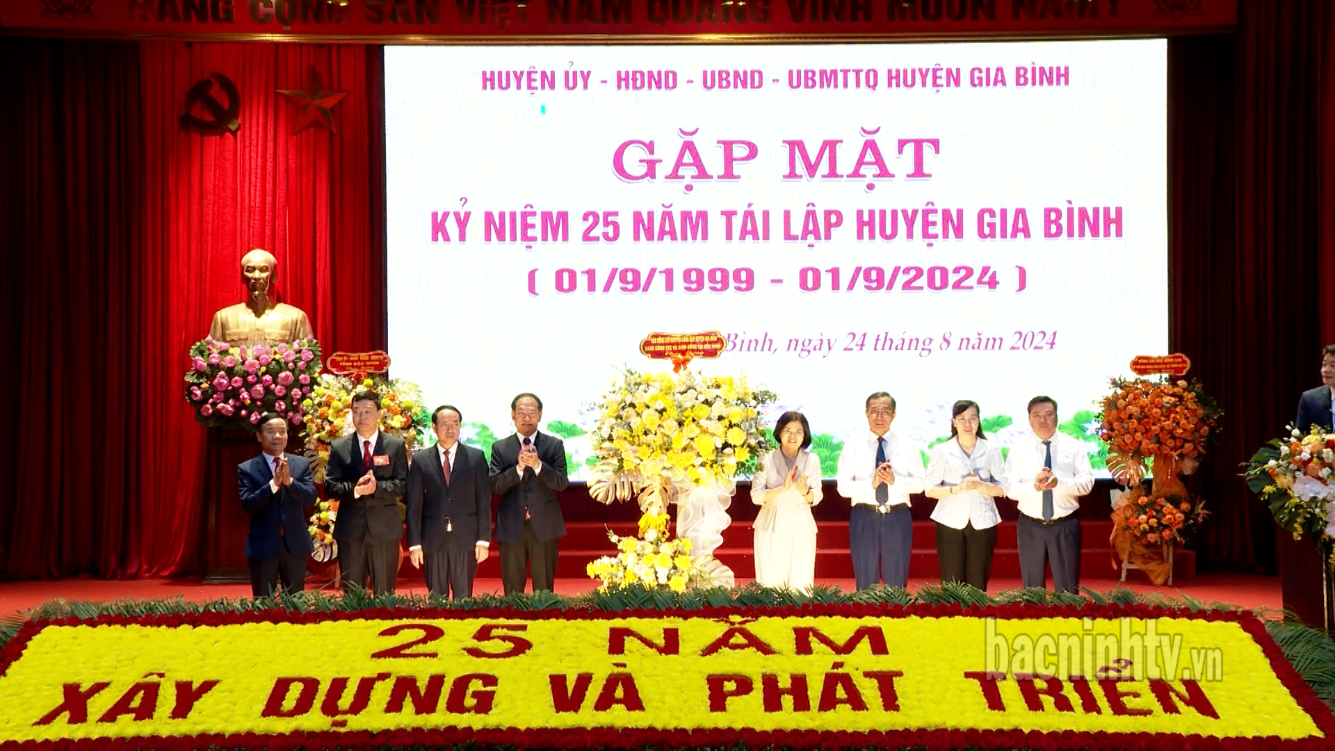Kỷ niệm 25 năm tái lập huyện Gia Bình