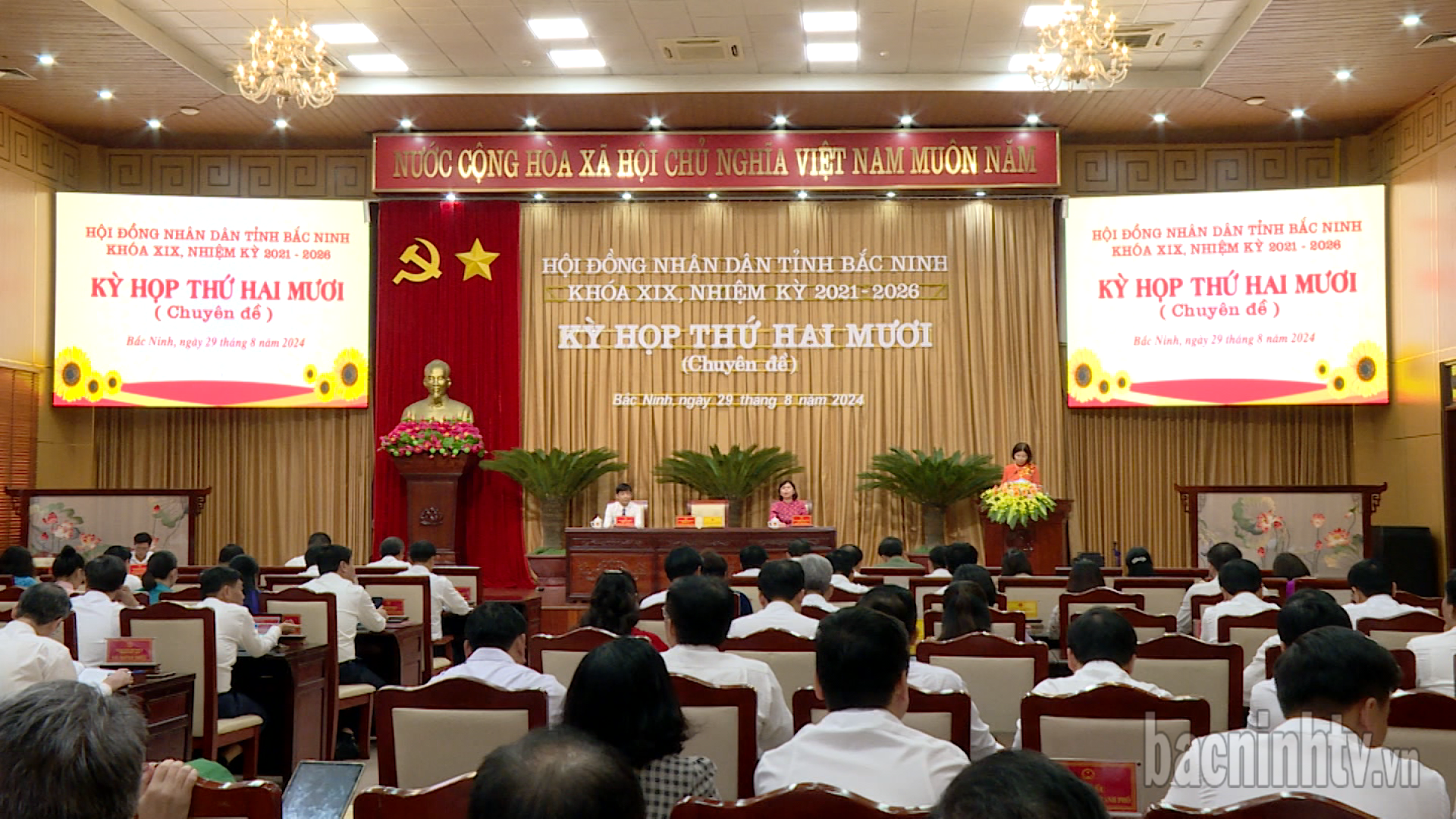 Khai mạc Kỳ họp thứ 20 HĐND tỉnh khóa XIX
