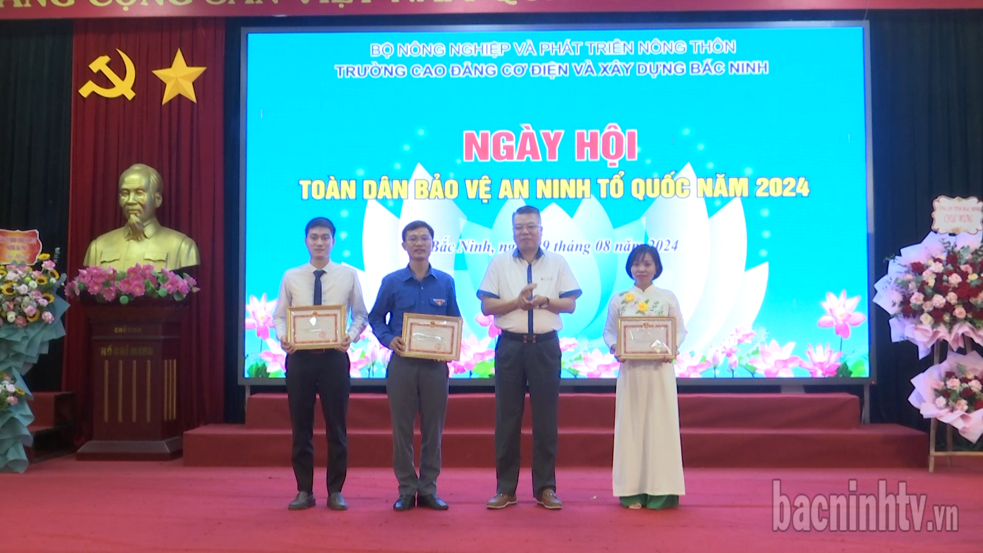 Ngày hội toàn dân bảo vệ an ninh Tổ quốc Trường Cao đẳng  Cơ điện và Xây dựng Bắc Ninh