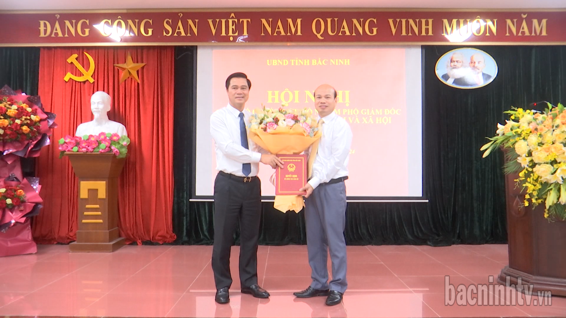 Trao Quyết định bổ nhiệm Phó Giám đốc Sở Lao động, Thương binh và Xã hội
