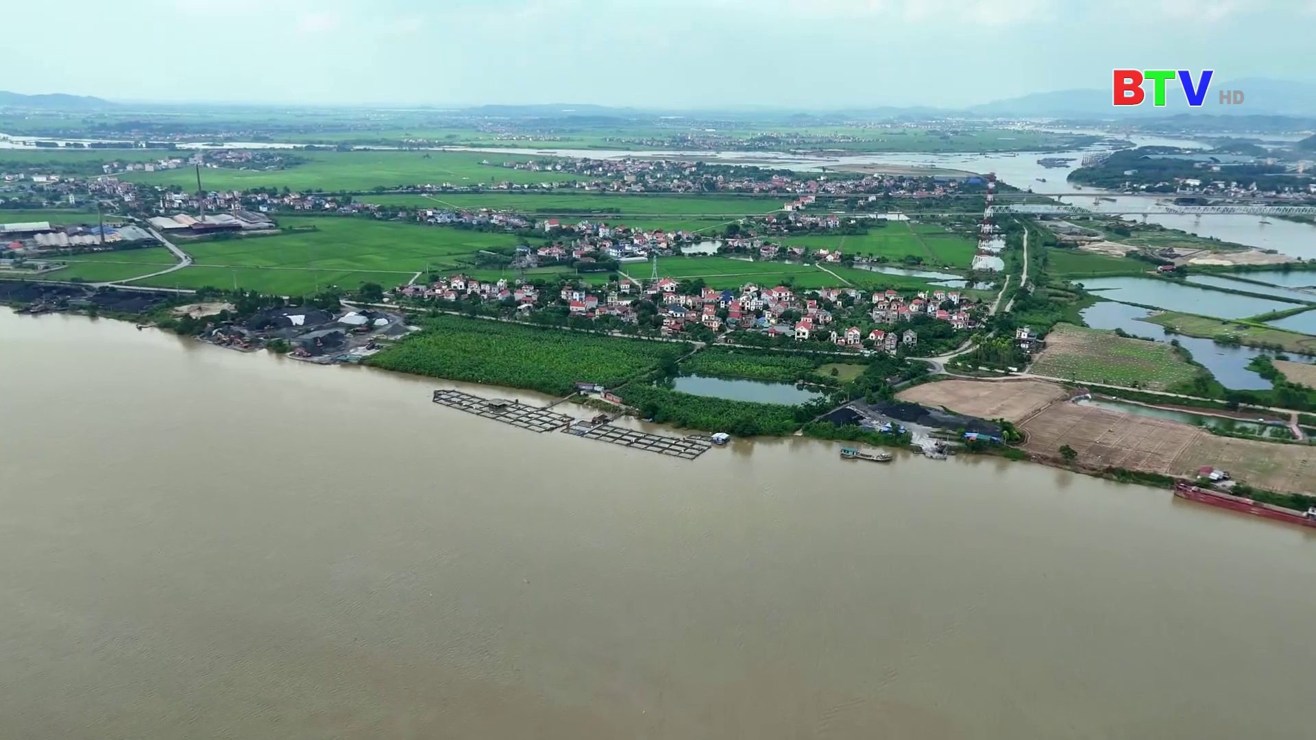 VỀ BÊN SÔNG ĐUỐNG:  Về Cao Đức thăm đền Cao Lỗ Vương