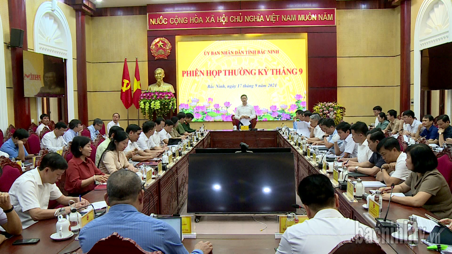 Phiên họp thường kỳ tháng 9/2024, UBND tỉnh thông qua nhiều nội dung quan trọng