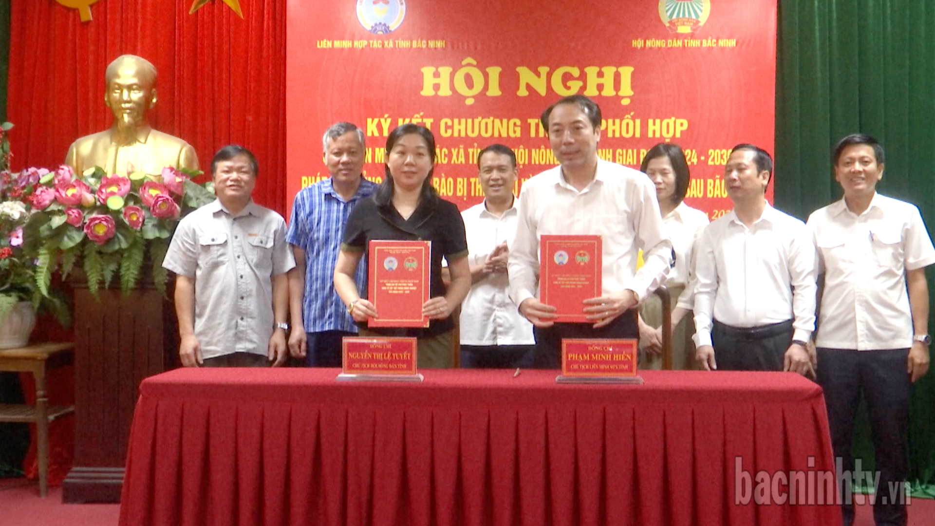 Ký kết chương trình phối hợp về phát triển kinh tế tập thể