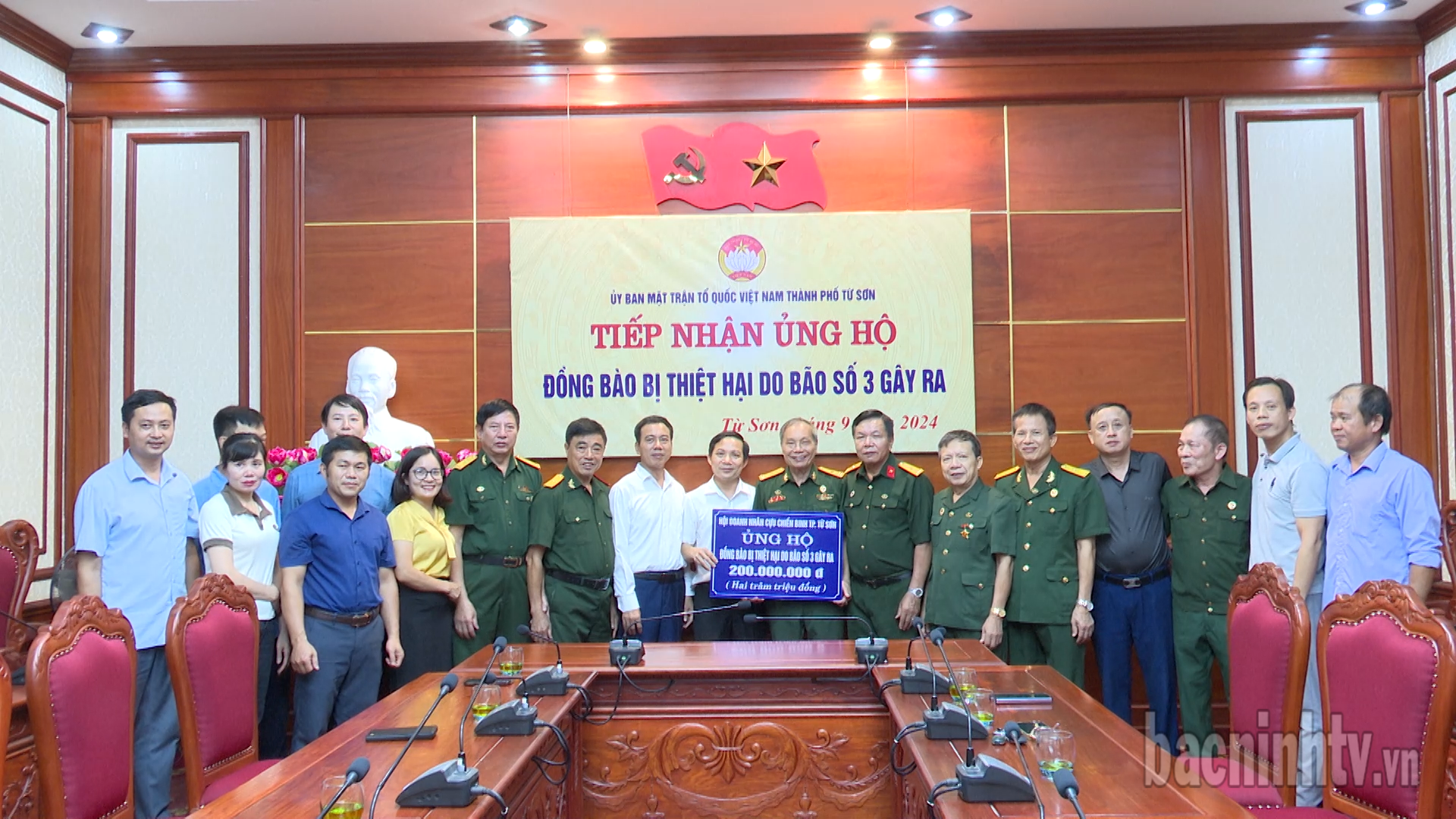 MTTQ Từ Sơn tiếp nhận ủng hộ đồng bào bị thiệt hại do bão số 3