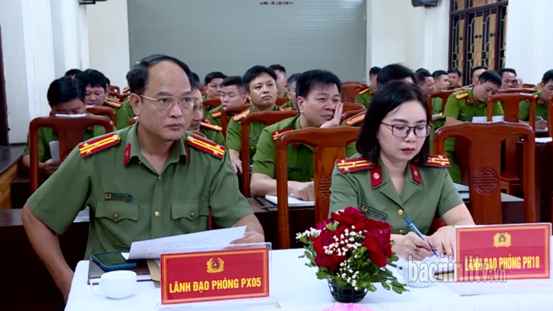 Đảng ủy Công an huyện Tiên Du đối thoại với cán bộ, chiến sỹ Công an xã, thị trấn