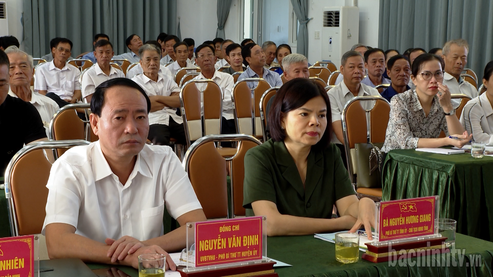Đoàn ĐBQH tỉnh tiếp xúc cử tri tại các địa phương trong tỉnh  