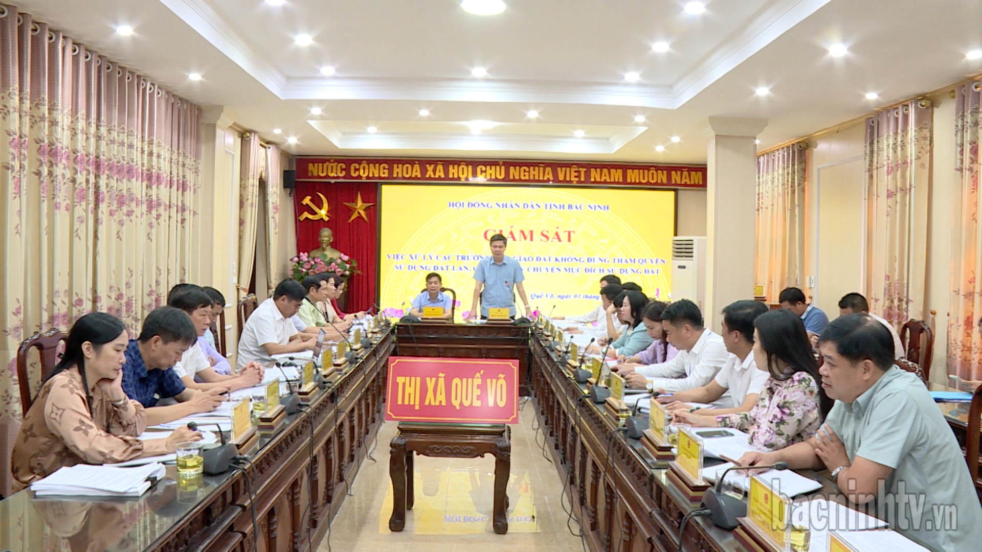 Giám sát việc xử lý các trường hợp giao đất không đúng thẩm quyền tại Quế Võ
