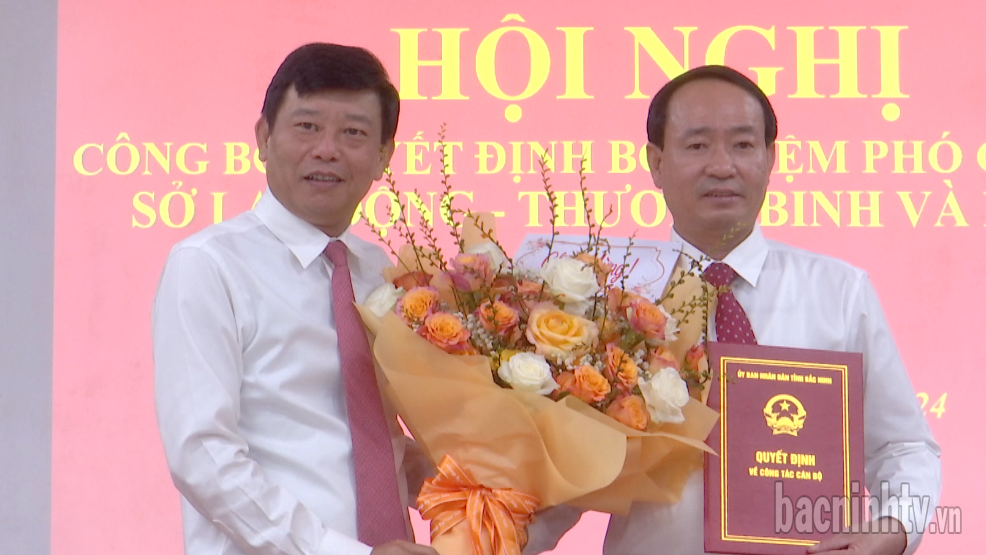 Trao Quyết định bổ nhiệm Phó Giám đốc Sở Lao động - Thương binh và Xã hội