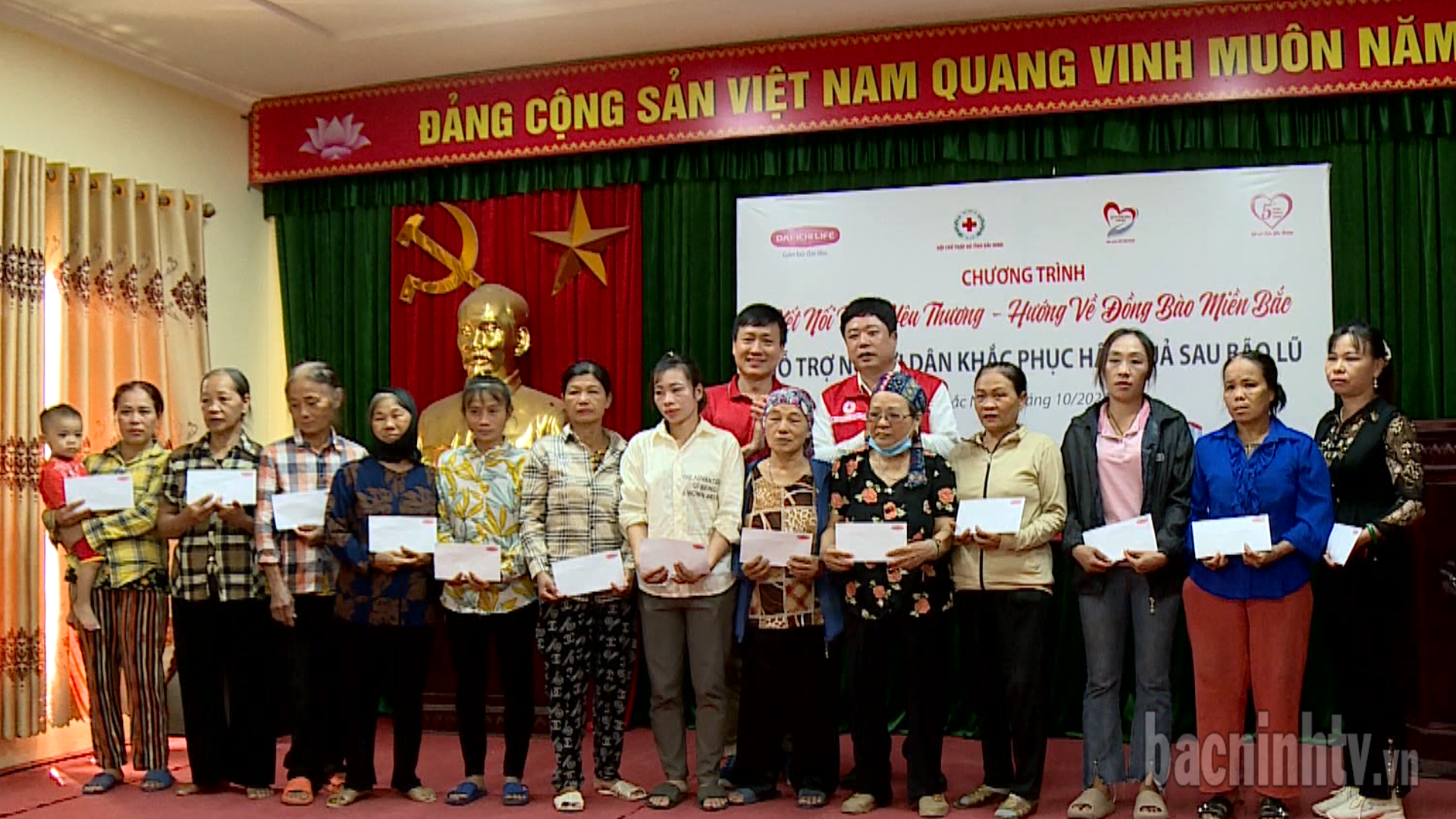 100 hộ dân huyện Yên Phong được hỗ trợ khắc phục hậu quả sau bão