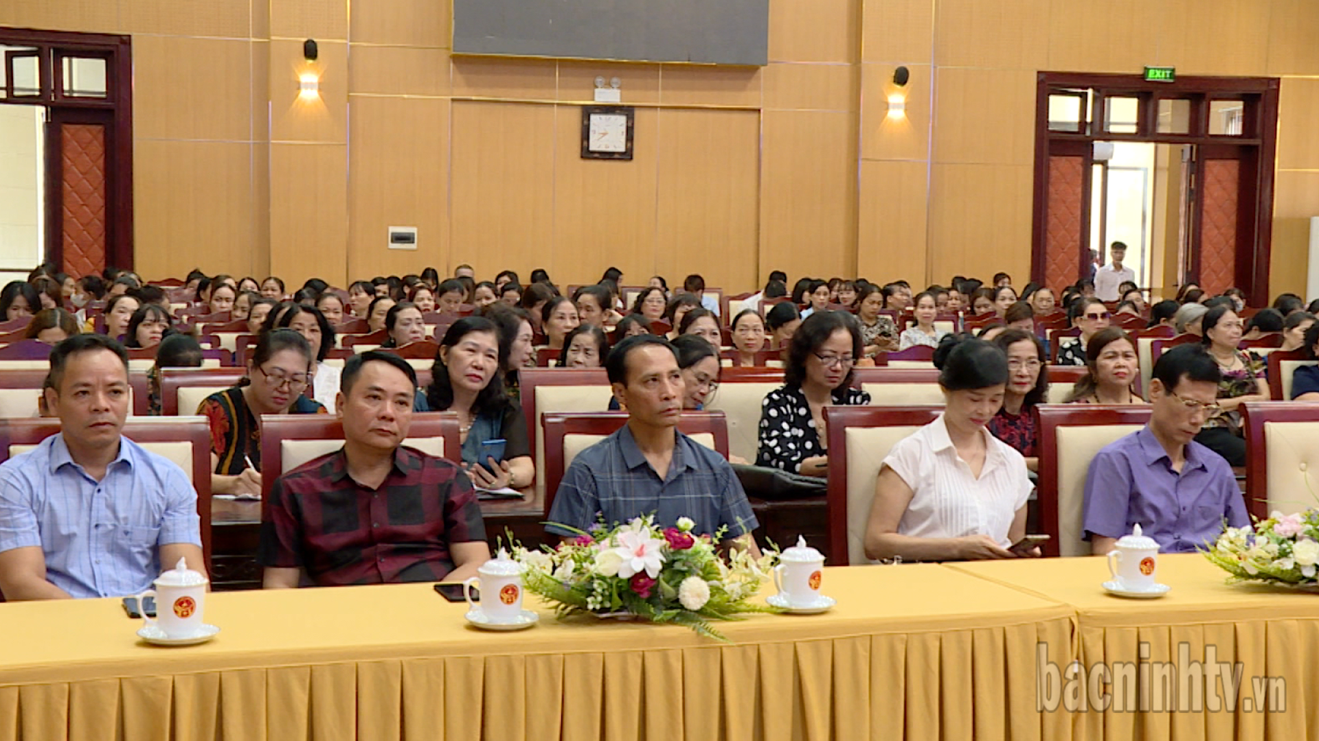 Nói chuyện chuyên đề “Giữ lửa yêu thương trong thời đại số”