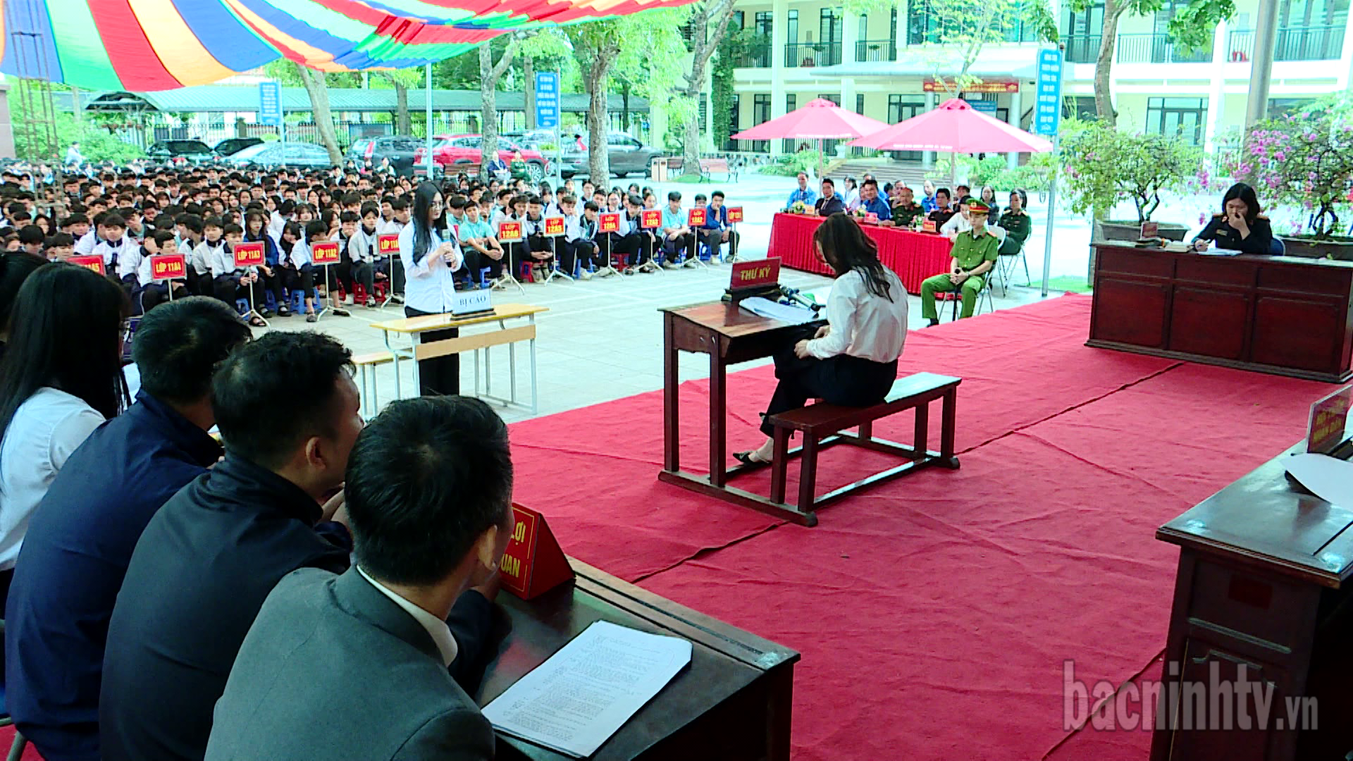 Phiên tòa giả định Phòng chống bạo lực học đường dành cho học sinh THPT và Tuyên truyền Luật Nghĩa vụ quân sự, tuyển sinh quân sự