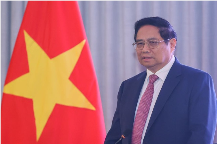Thủ tướng gặp gỡ cán bộ, nhân viên Đại sứ quán và cộng đồng người Việt Nam tại Qatar