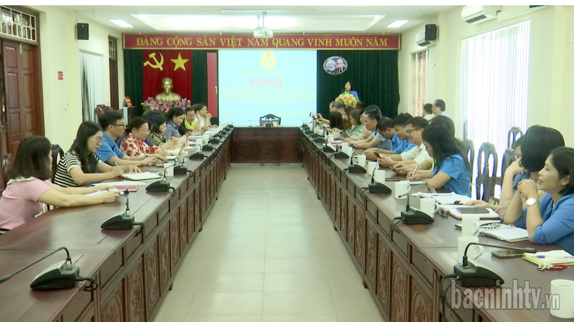 Đóng góp ý kiến vào dự thảo cuốn Lịch sử phong trào công nhân và Công đoàn tỉnh Bắc Ninh