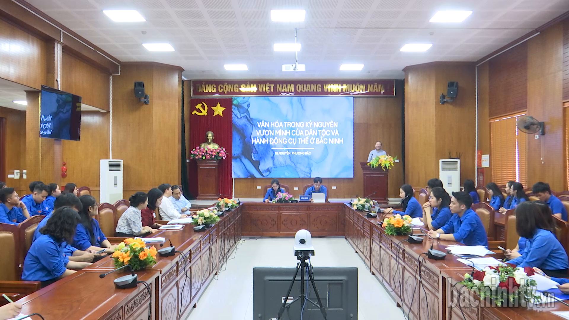 Nâng cao trách nhiệm của tuổi trẻ Khối các CQ&DN tỉnh trong việc giữ gìn và phát huy giá trị truyền thống văn hoá Bắc Ninh - Kinh Bắc
