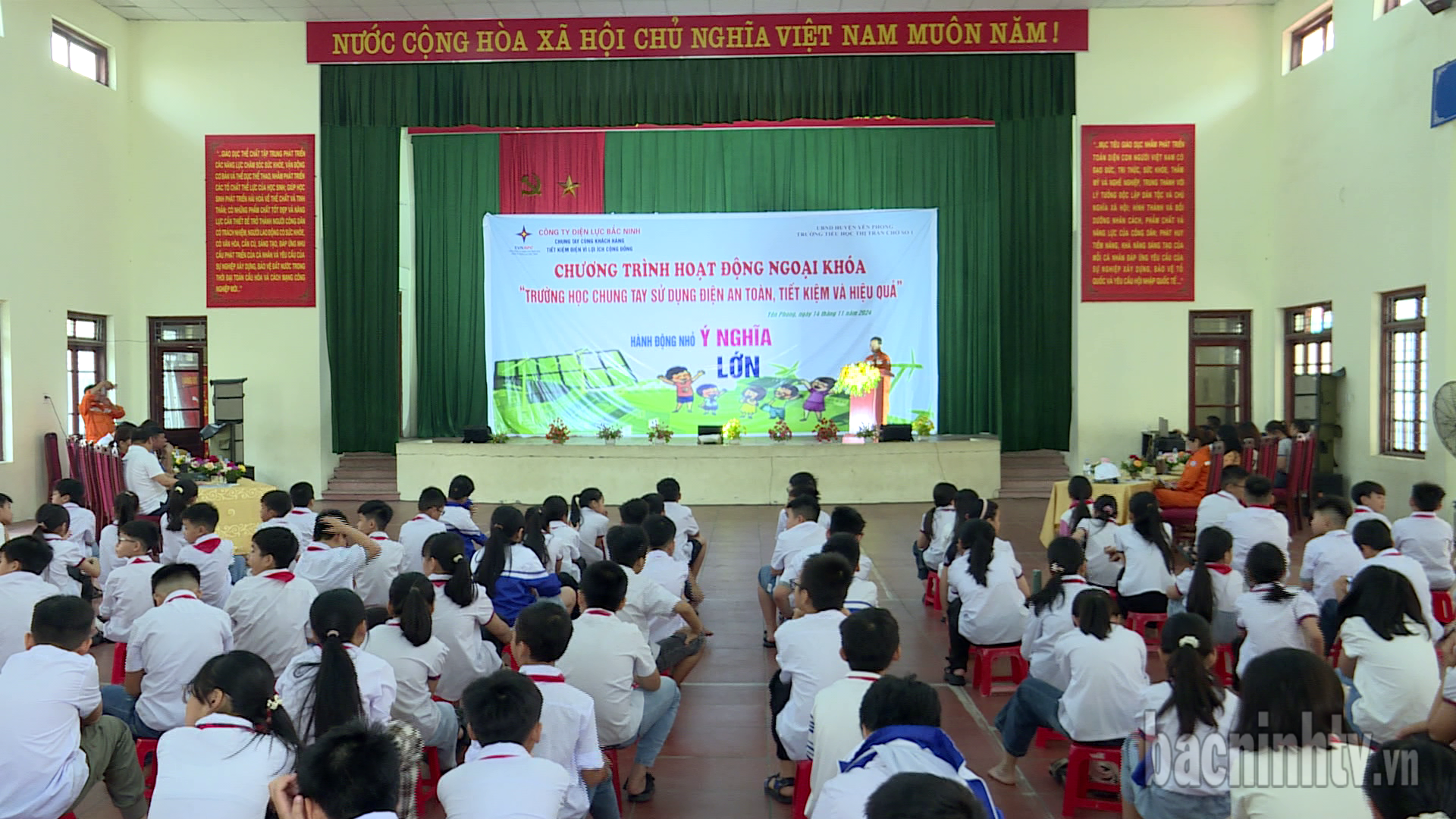Tuyên truyền sử dụng điện an toàn, tiết kiệm và hiệu quả