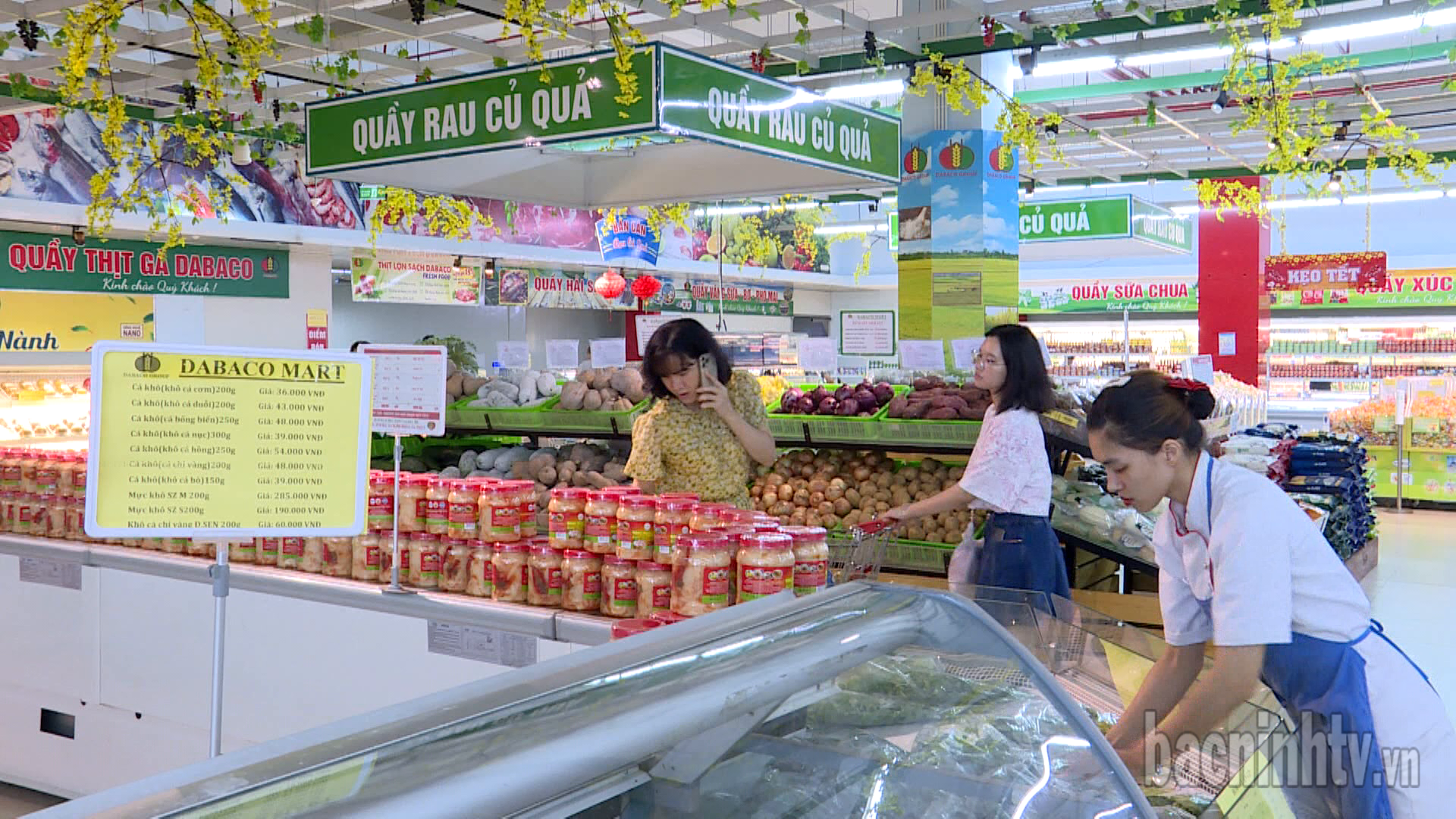 Tổng mức bán lẻ hàng hóa và doanh thu dịch vụ tháng 11  tăng 25,5% so với năm 2023