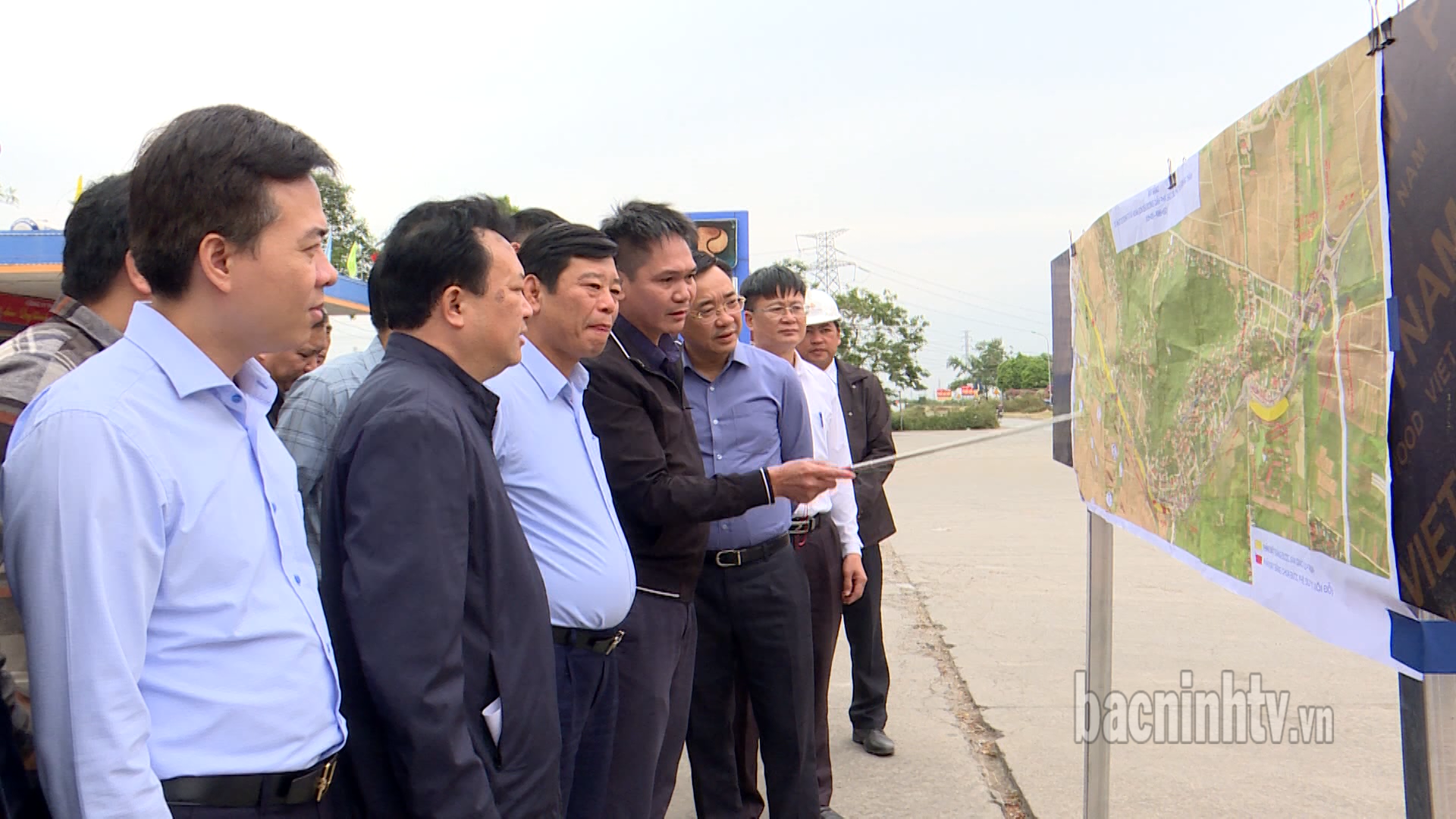 Lãnh đạo UBND tỉnh kiểm tra tiến độ Dự án đường tỉnh 287 qua địa bàn huyện Tiên Du