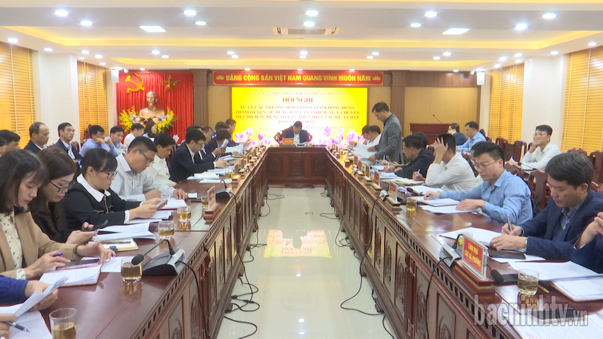 Lãnh đạo UBND tỉnh làm việc tại Thuận Thành về thực hiện Kết luận 739, 740 của Ban Thường vụ Tỉnh ủy
