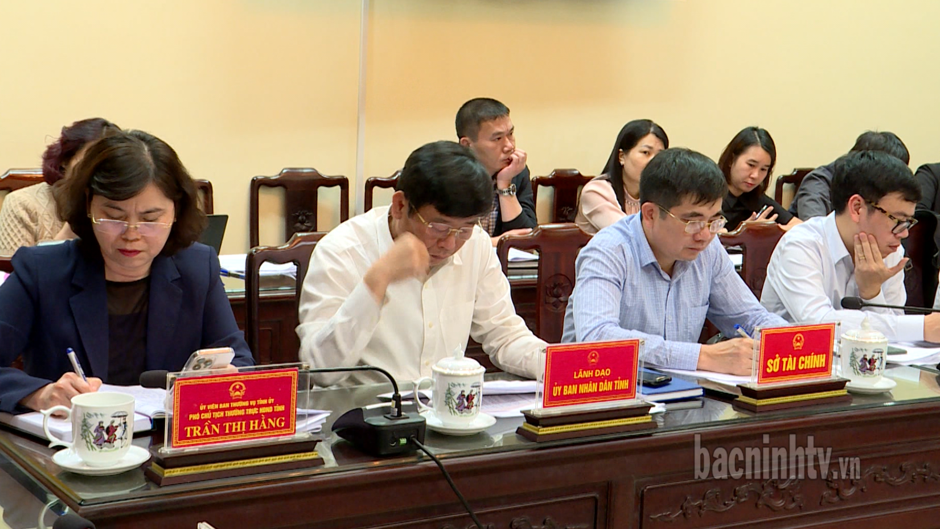 Thẩm tra các nội dung thuộc lĩnh vực Kinh tế - Ngân sách trình kỳ họp cuối năm