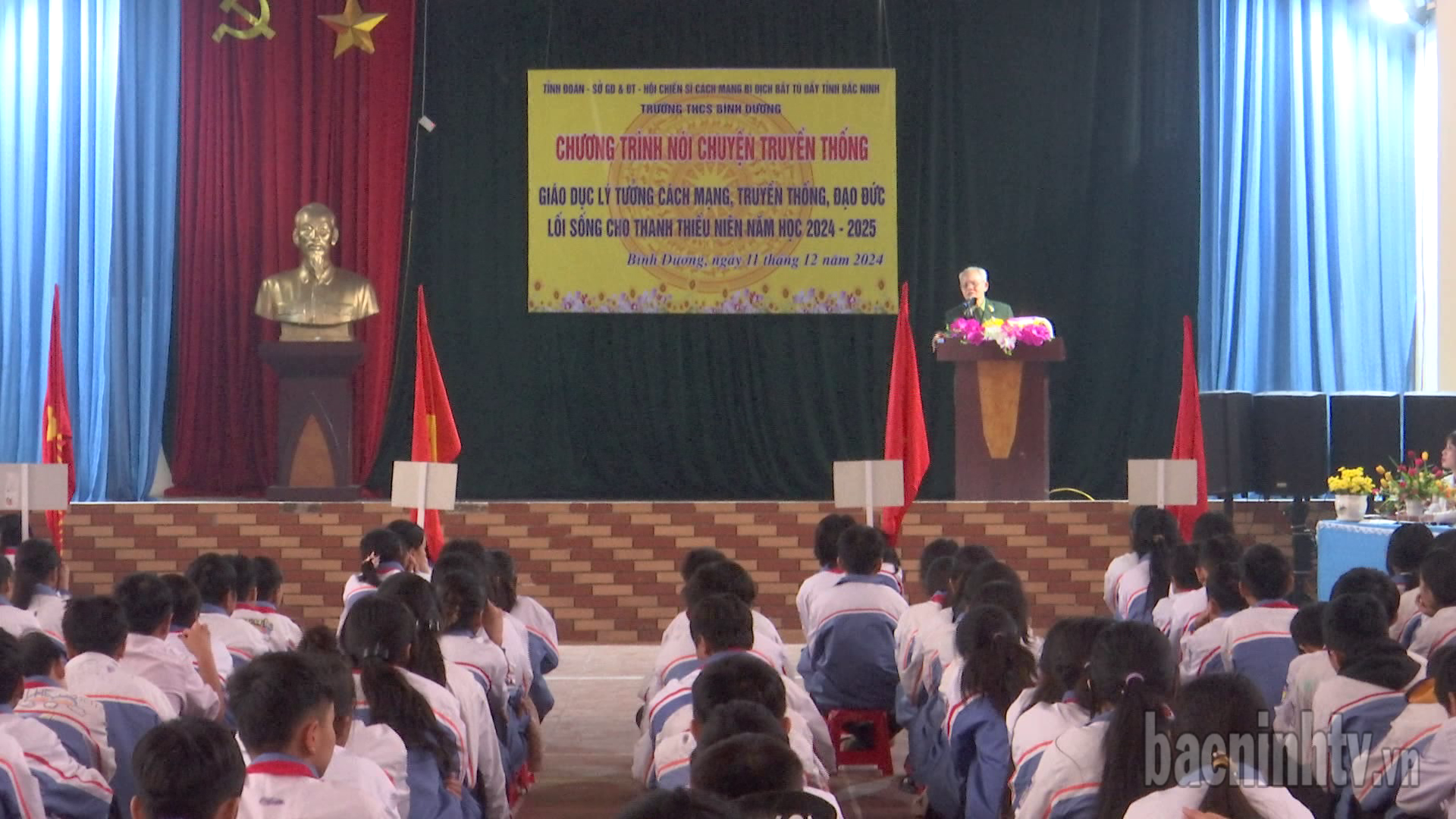 Hơn 330 học sinh Trường THCS Bình Dương nghe nói chuyện truyền thống