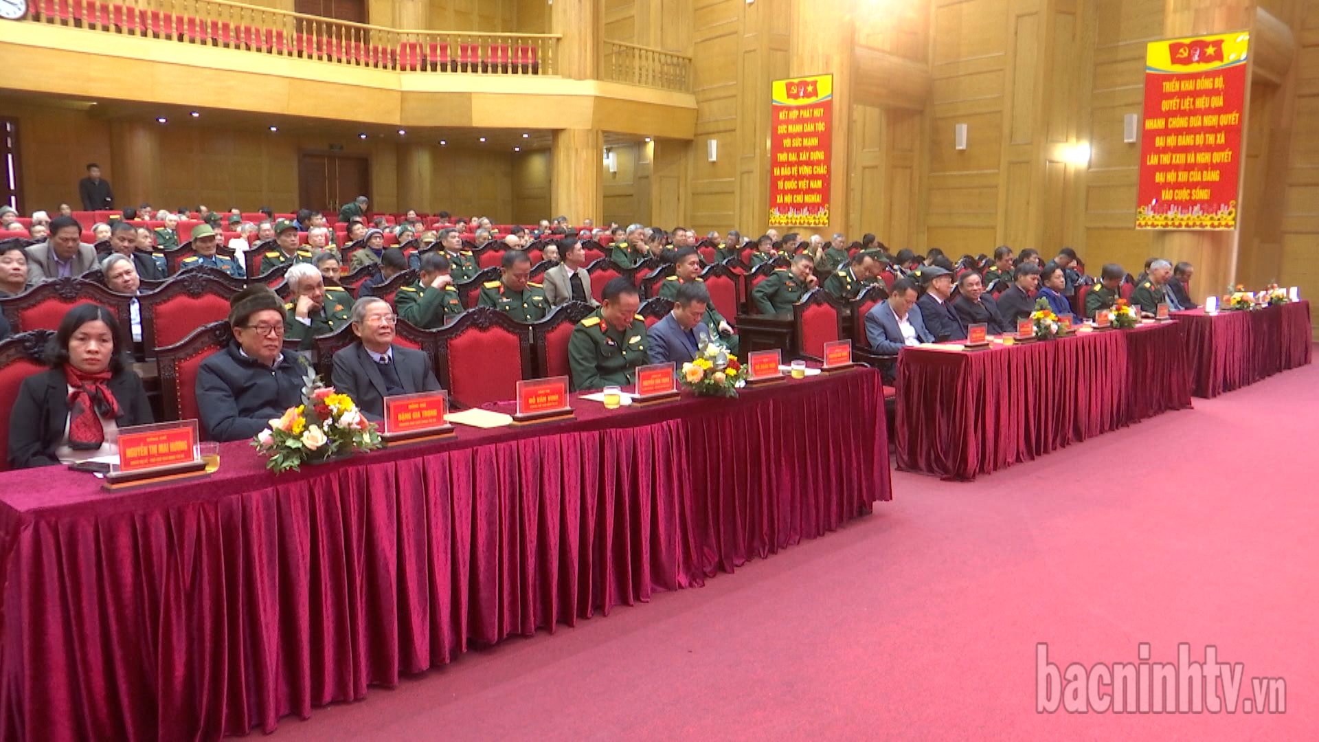 Thuận Thành gặp mặt cán bộ Quân đội nghỉ hưu nhân Kỷ niệm 80 năm Ngày thành lập Quân đội nhân dân Việt Nam