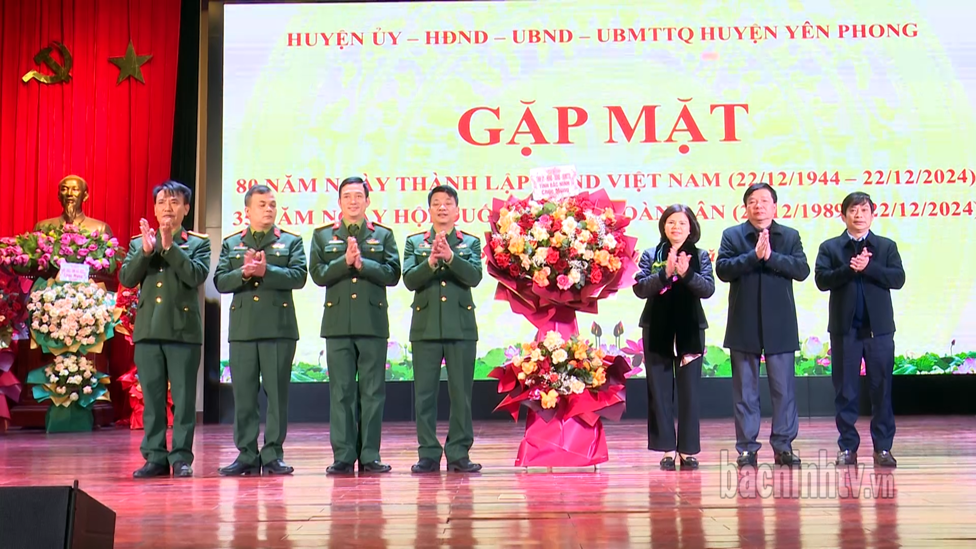 Yên Phong gặp mặt kỷ niệm 80 năm Ngày thành lập Quân đội nhân dân Việt Nam