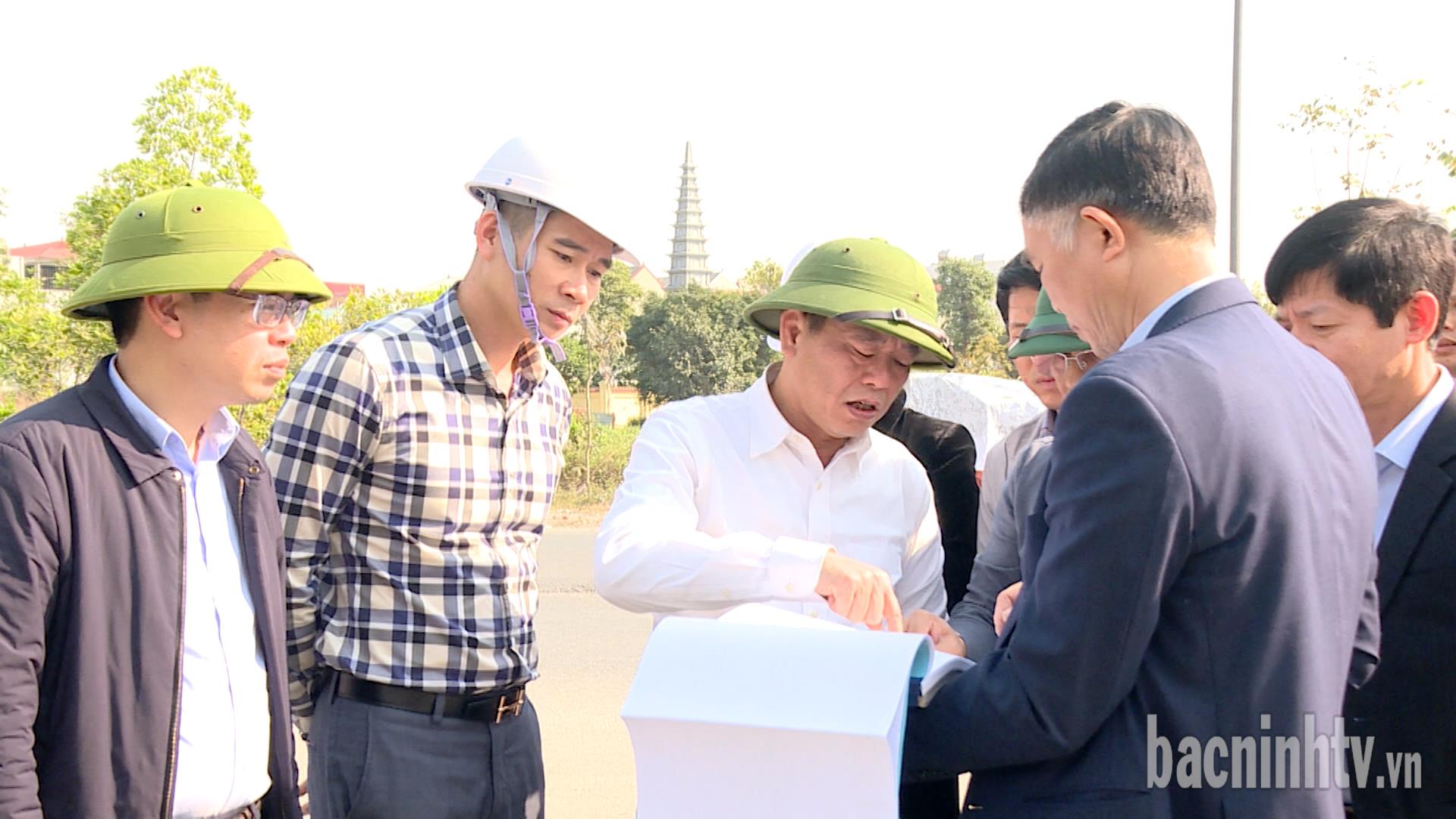 Lãnh đạo tỉnh kiểm tra, đôn đốc tiến độ dự án ĐT.277, đoạn thành phố Từ Sơn - huyện Yên Phong            