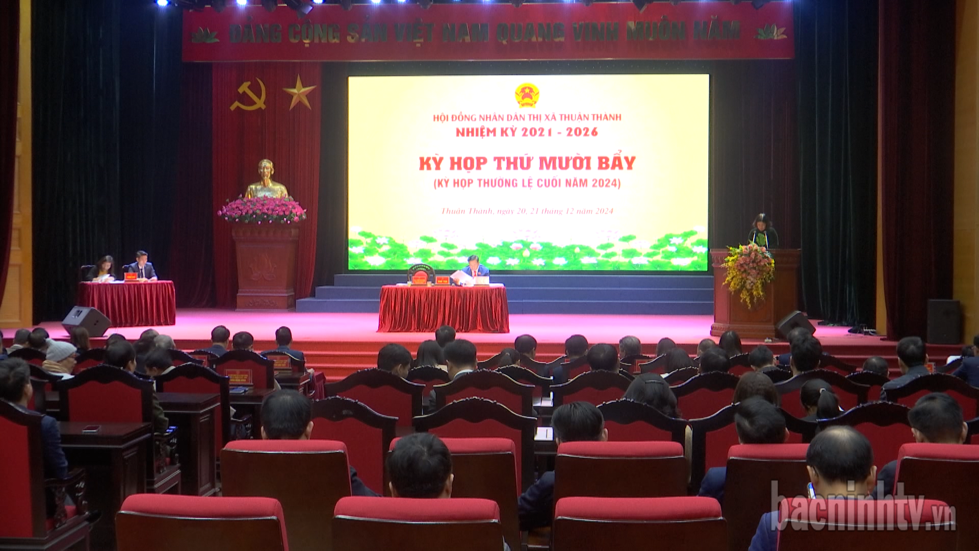 Kỳ họp thứ 17 HĐND thị xã Thuận Thành