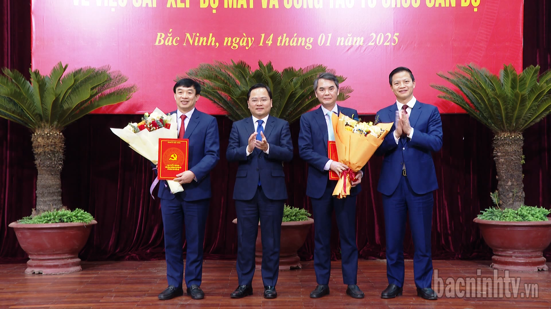Hội nghị lần thứ 24 Ban Chấp hành Đảng bộ tỉnh khoá XX và công bố các Quyết định về công tác cán bộ
