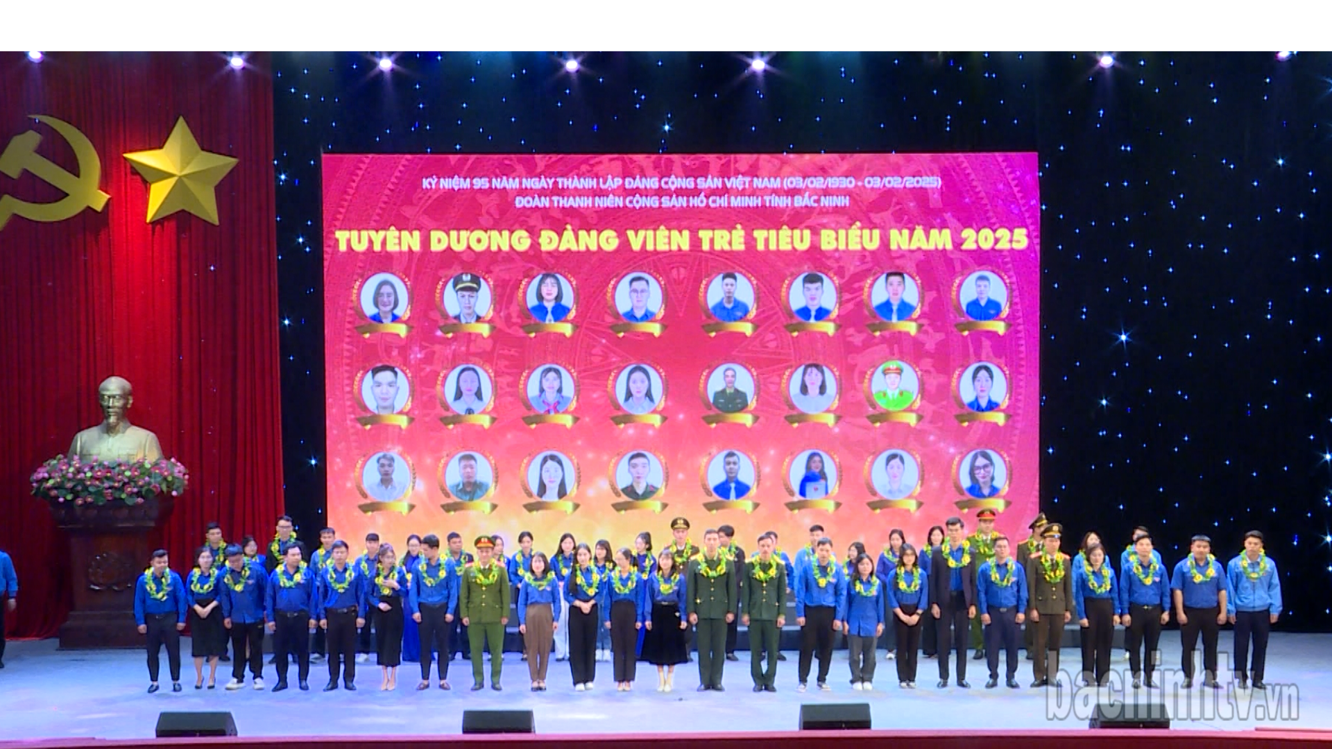 Gặp mặt 95 đảng viên trẻ tiêu biểu 