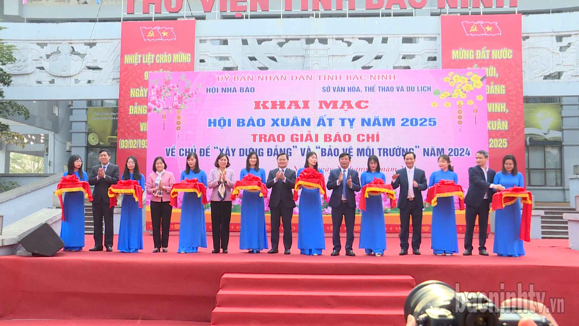 Khai mạc Hội Báo xuân Ất Tỵ 2025
