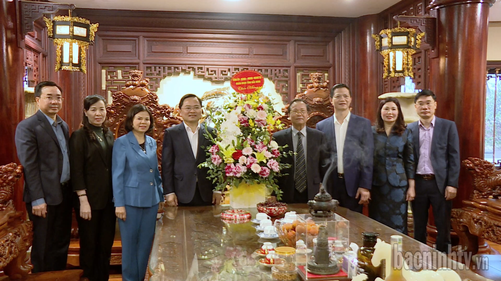 Thường trực Tỉnh ủy chúc Tết các đồng chí nguyên lãnh đạo tỉnh