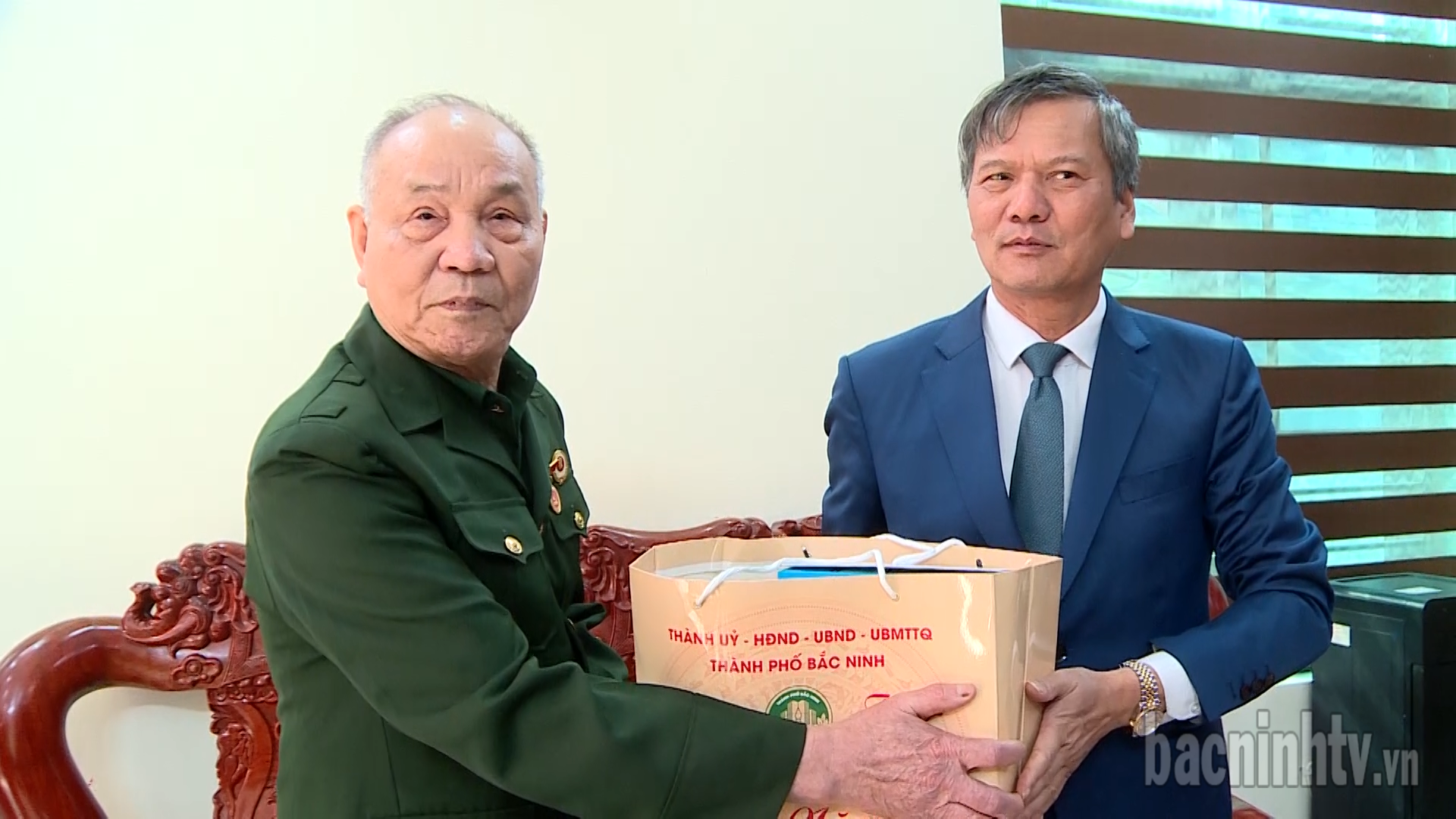 Thành phố Bắc Ninh thăm, tặng quà hơn 4.700 đối tượng dịp Tết Nguyên đán Ất Tỵ  