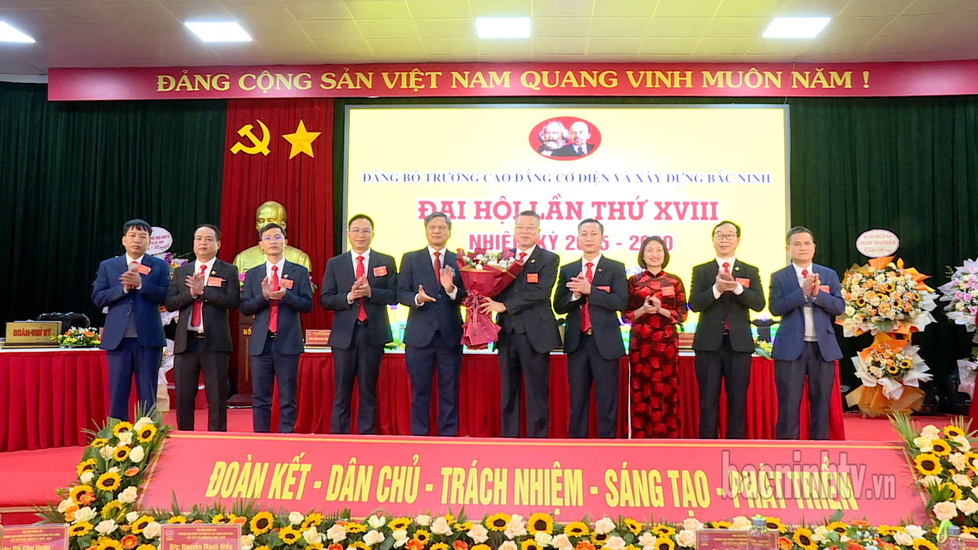 Đại hội Đảng bộ Trường Cao đẳng Cơ điện và Xây dựng Bắc Ninh