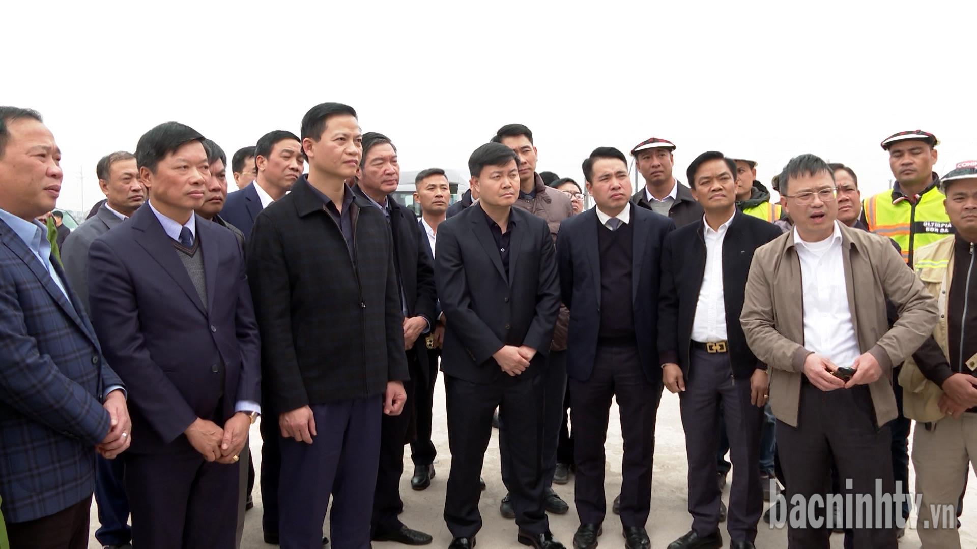 Chủ tịch UBND tỉnh làm việc về dự án sân bay Gia Bình mở rộng