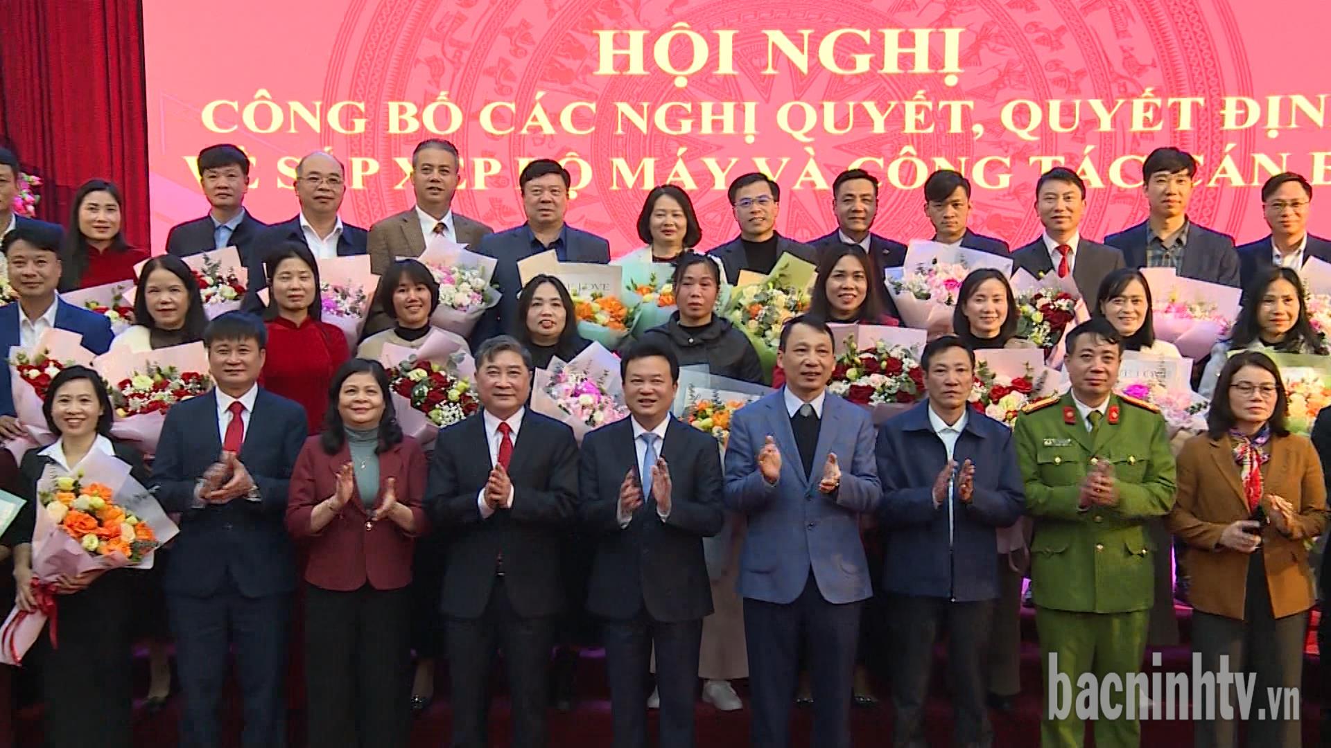 Tiên Du công bố các Nghị quyết, Quyết định về sắp xếp bộ máy và công tác cán bộ