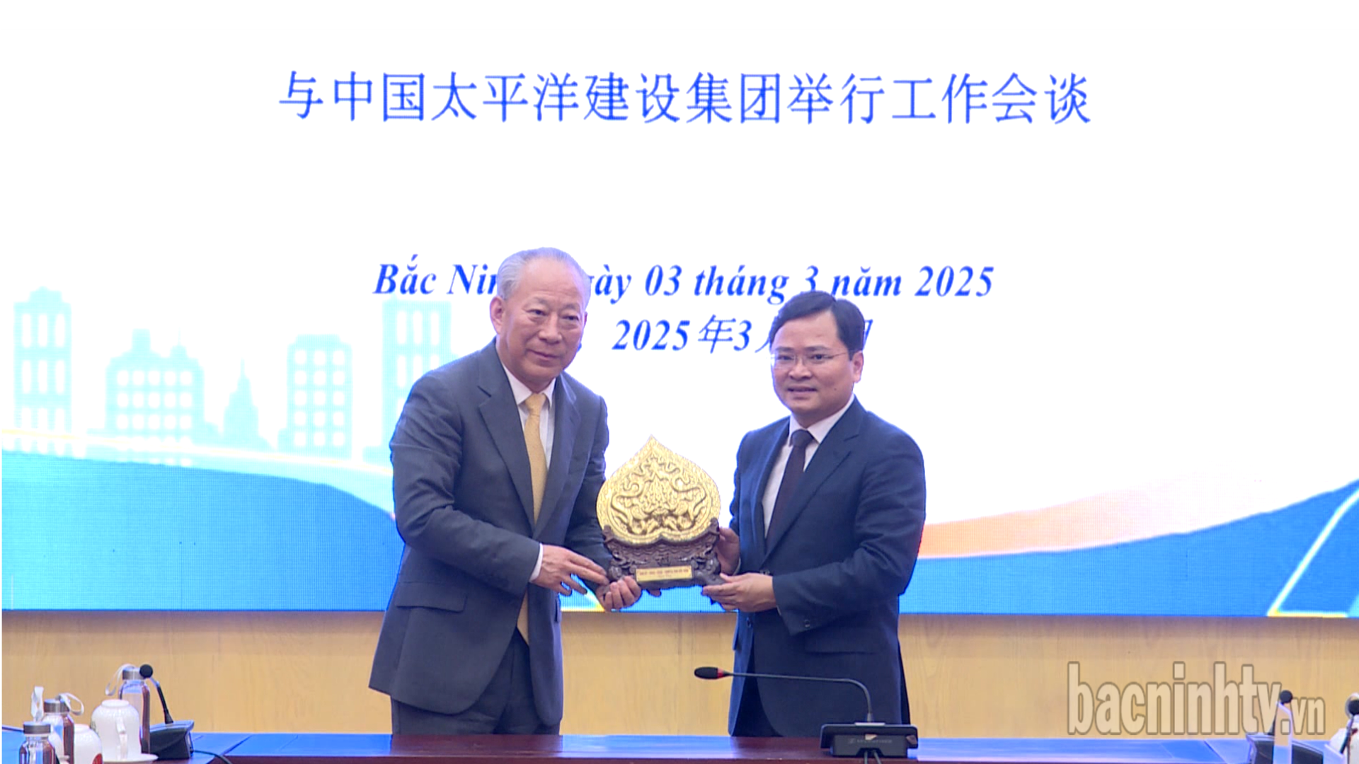 Bí thư Tỉnh uỷ tiếp và làm việc với Tập đoàn Xây dựng Thái Bình Dương (Trung Quốc)