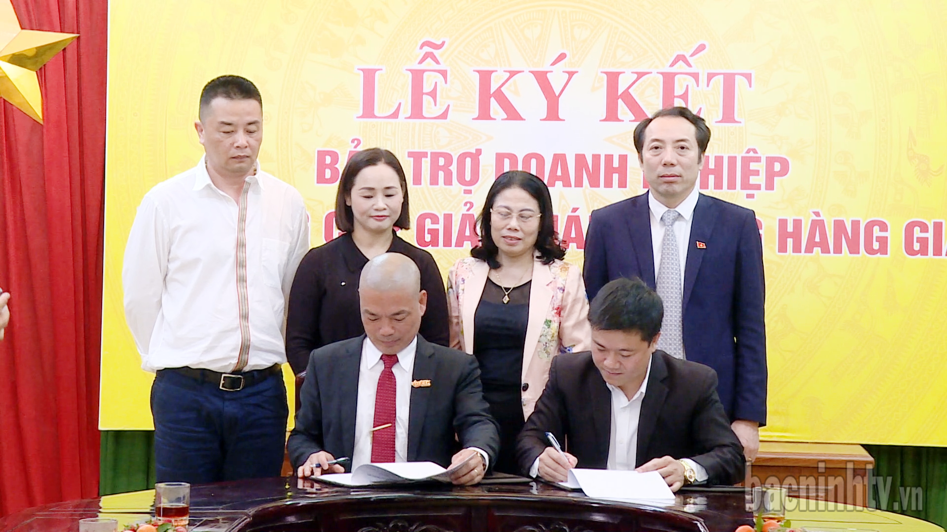 Ký kết bảo trợ doanh nghiệp và cung cấp giải pháp chống hàng giả