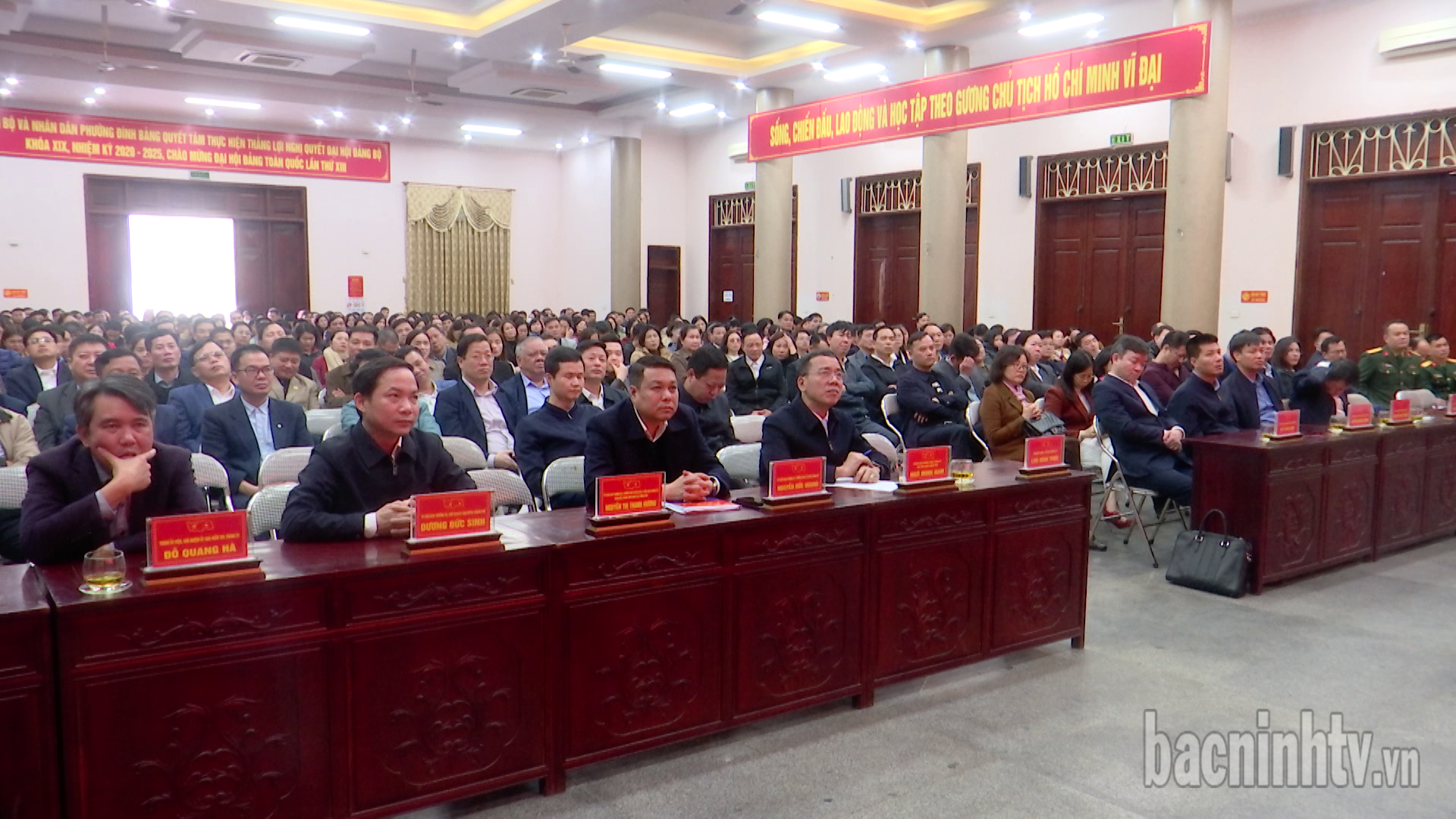Từ Sơn quán triệt, triển khai các nội dung Kết luận của Bộ Chính trị, Ban Bí thư về tiếp tục sắp xếp tổ chức bộ máy của hệ thống chính trị