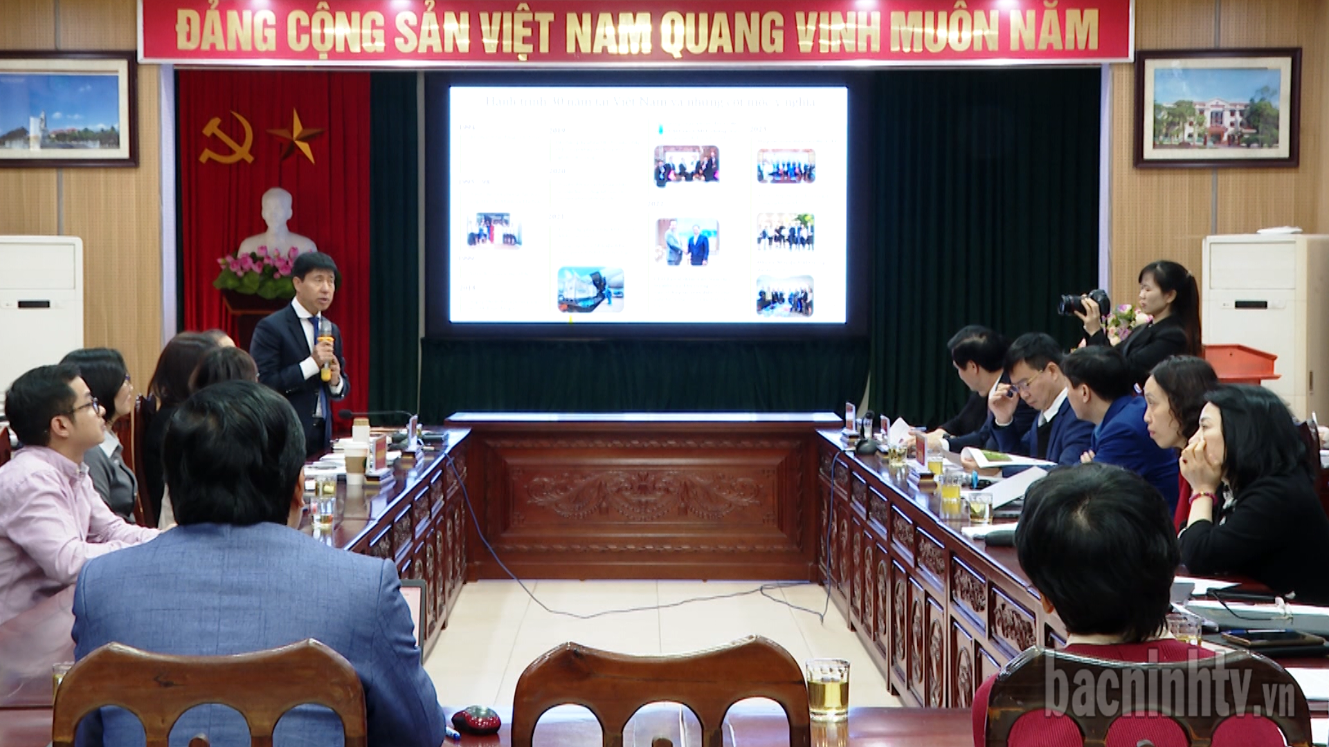 Triển khai “Chương trình xây dựng tỉnh - Thành phố y tế thông minh”