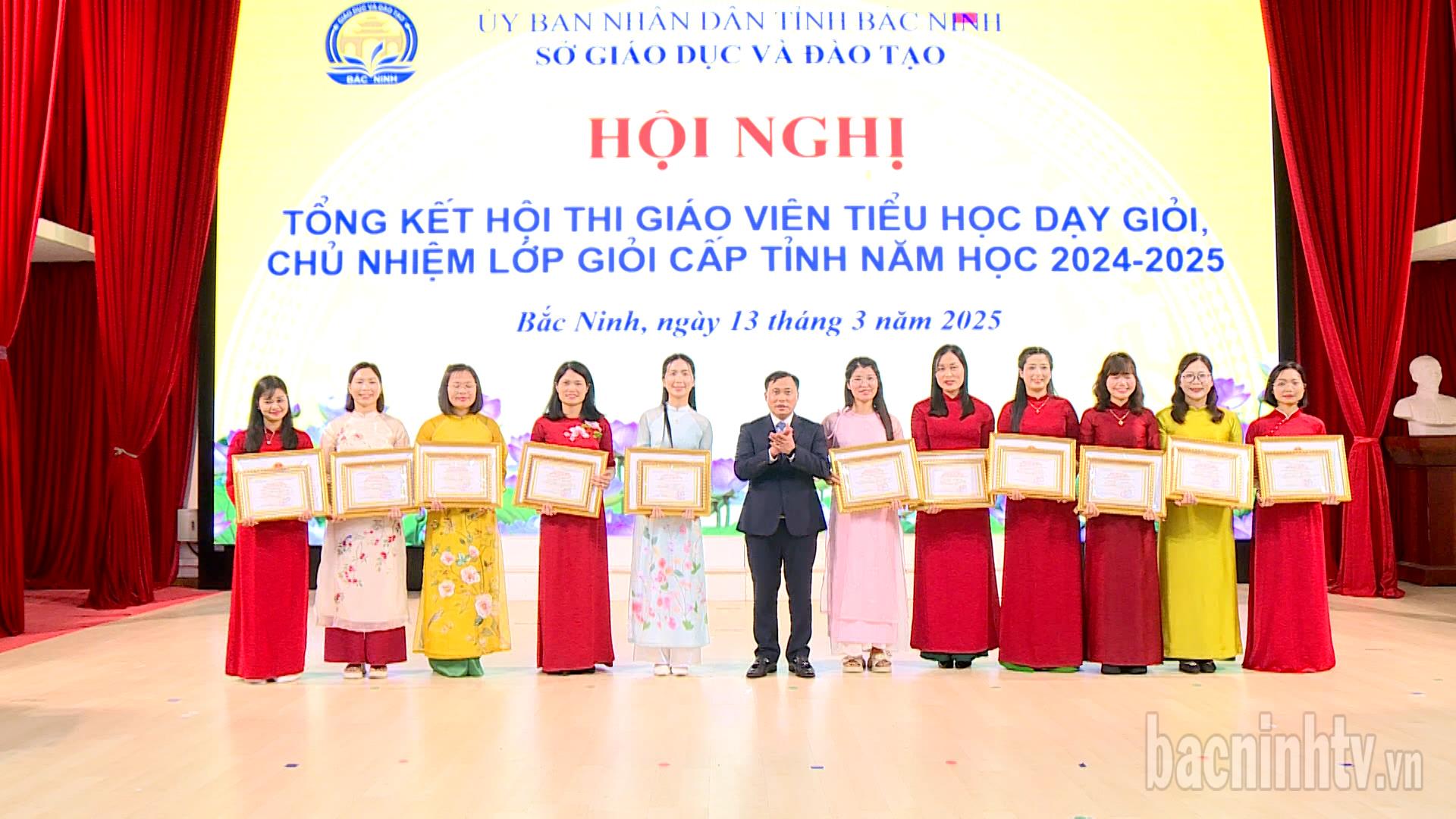 Tổng kết Hội thi Giáo viên tiểu học dạy giỏi cấp tỉnh năm học 2024 - 2025