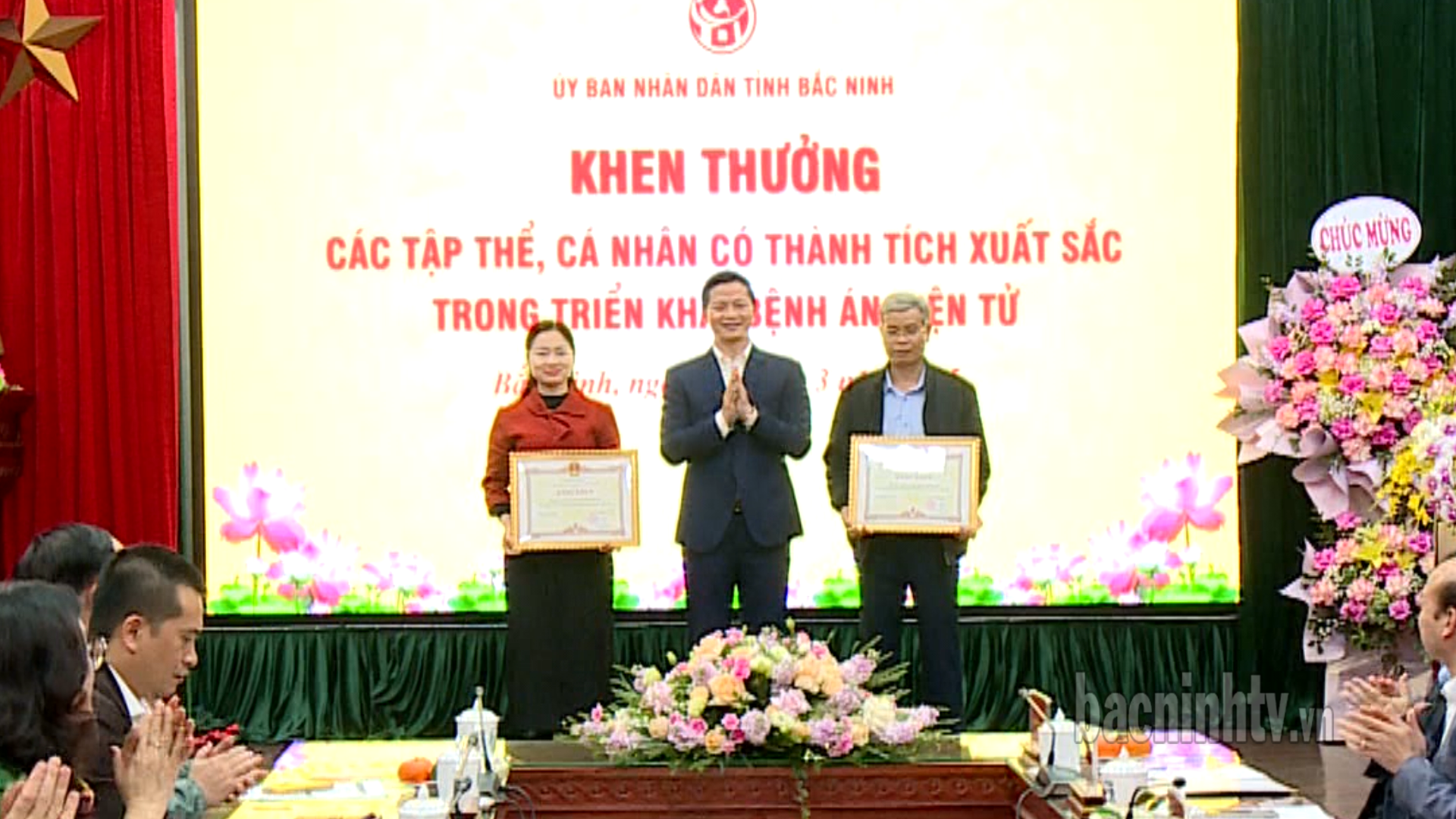 Ký kết hợp tác hỗ trợ y tế giữa UBND tỉnh Bắc Ninh với Bệnh viện  Đại học Y Hà Nội