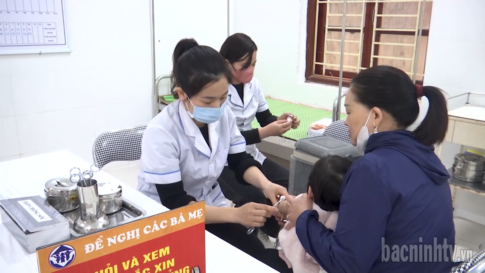 Hoàn thành tiêm vắc xin phòng bệnh sởi theo đúng tiến độ