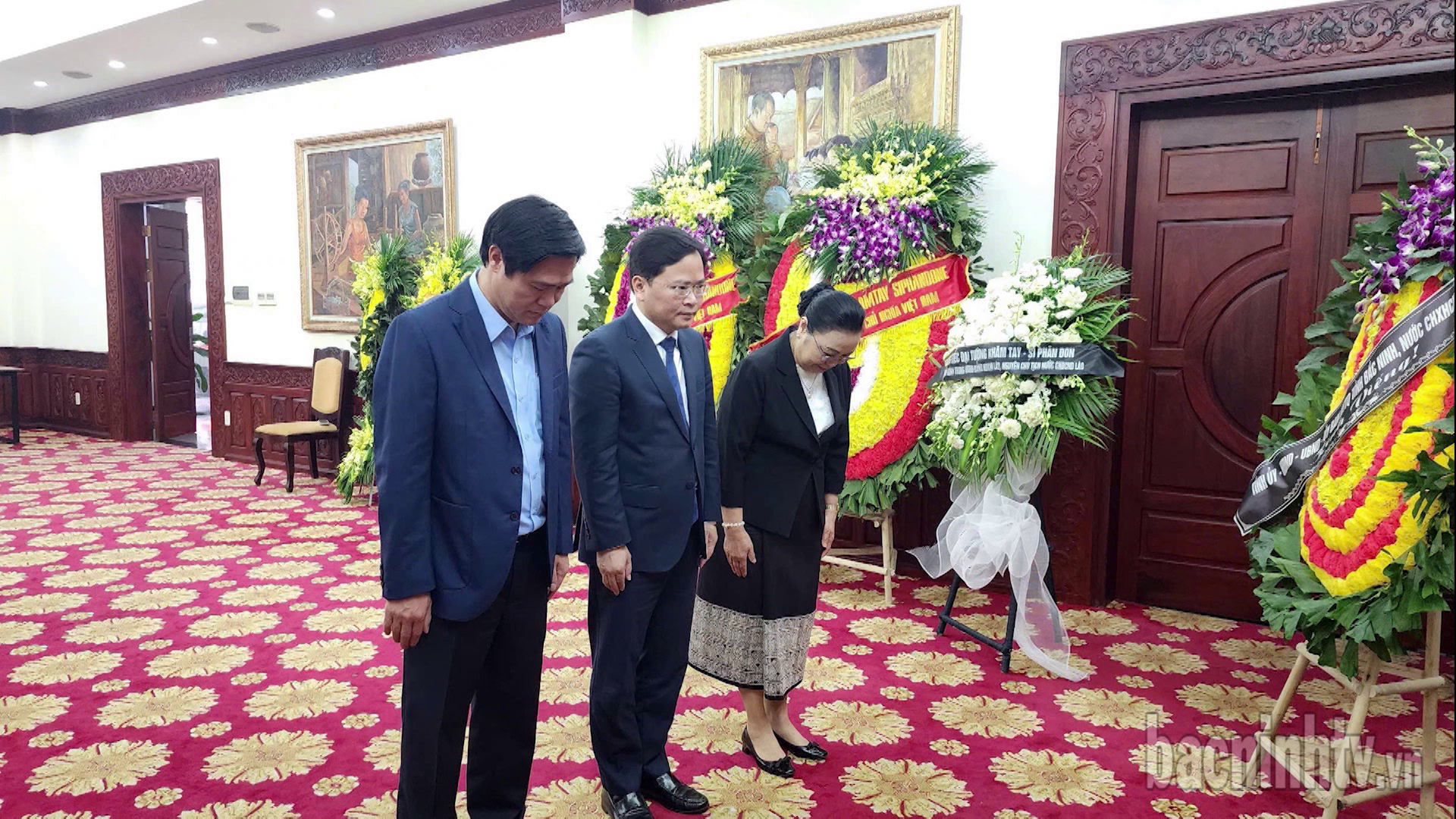 Lãnh đạo tỉnh Bắc Ninh viếng nguyên Chủ tịch Đảng Nhân dân Cách mạng Lào Khamtay Siphandone